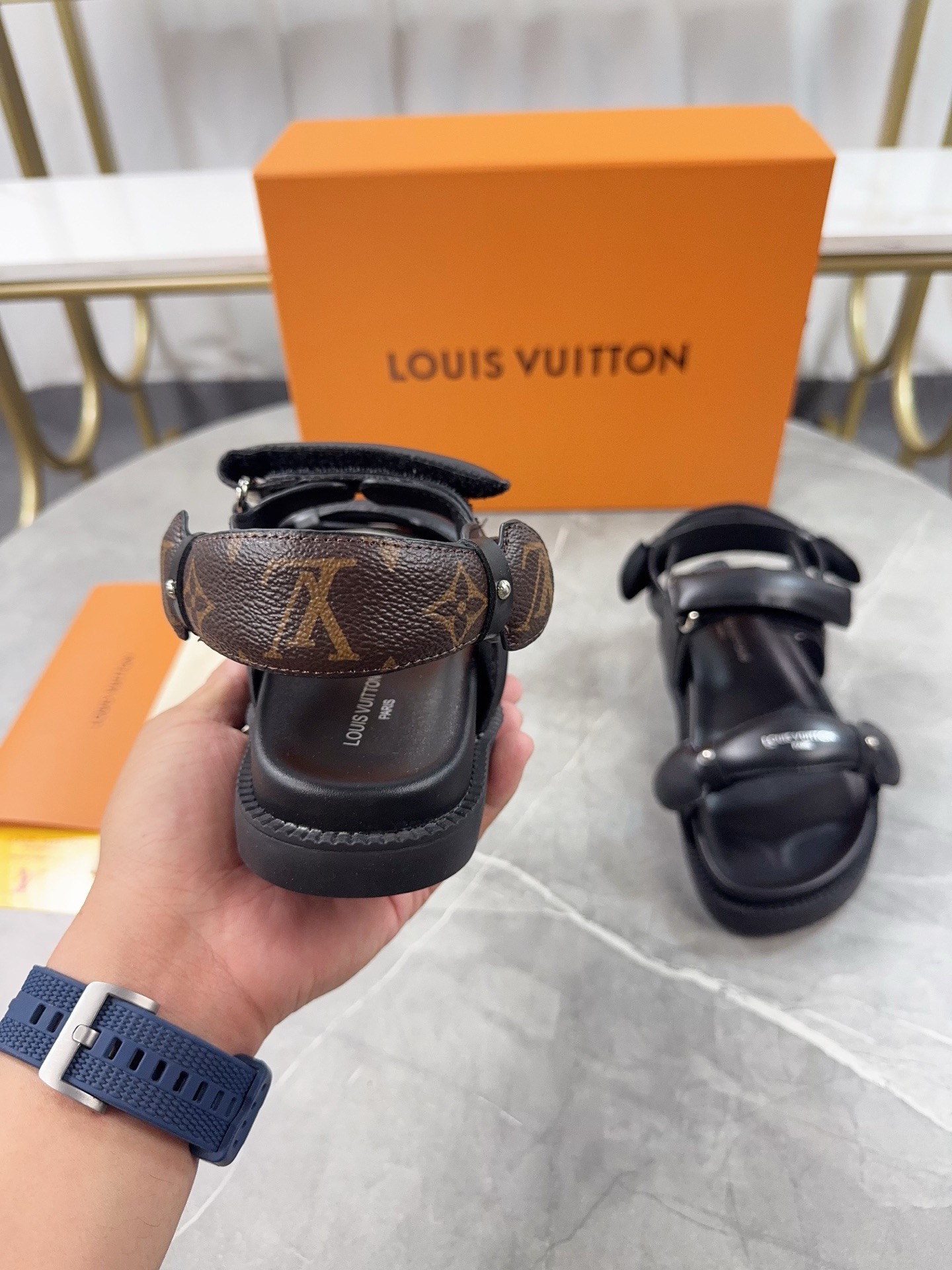 Women L*ouis V*uitton Top Sandals