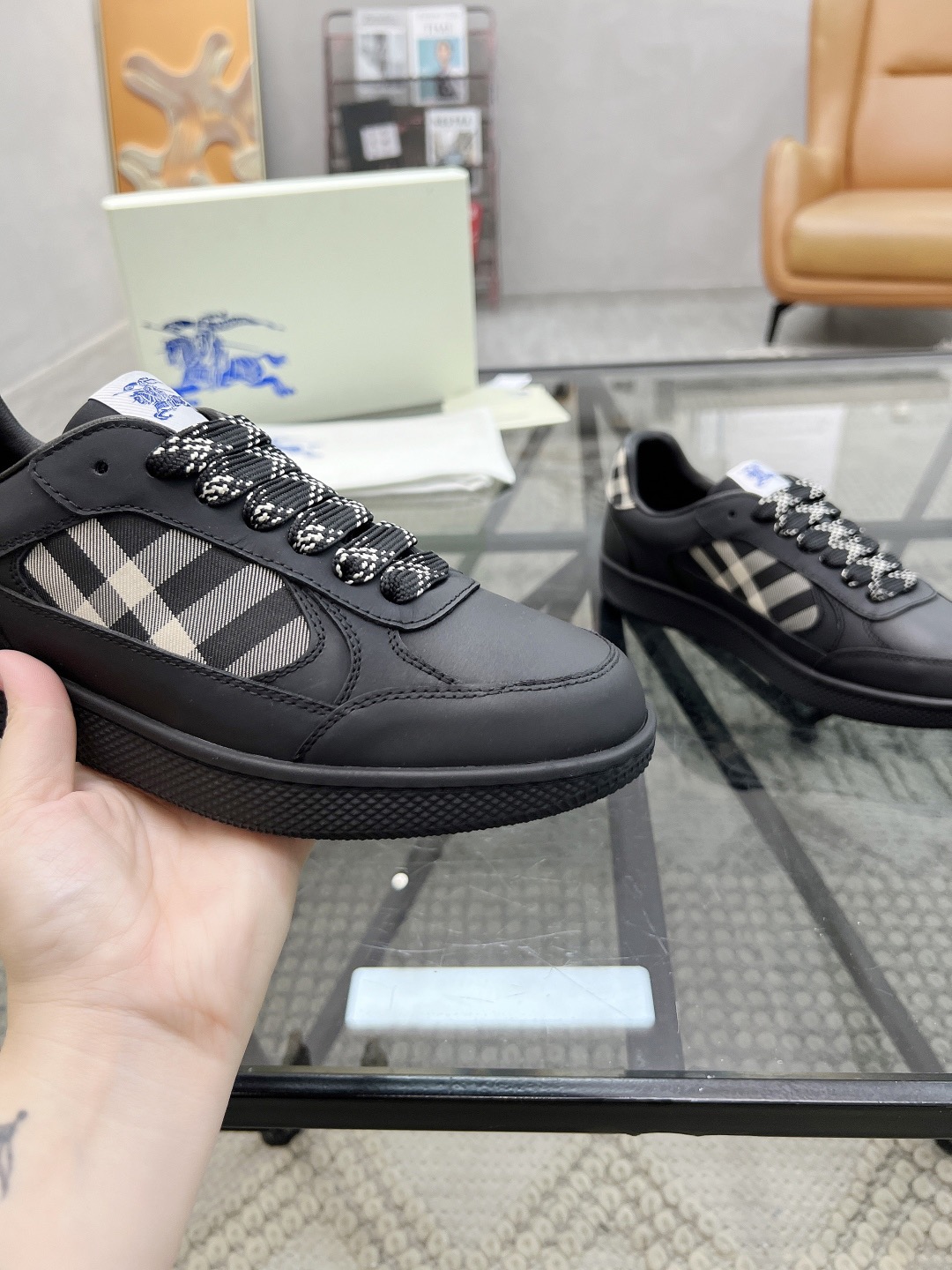 Men B*rberry Sneaker （）