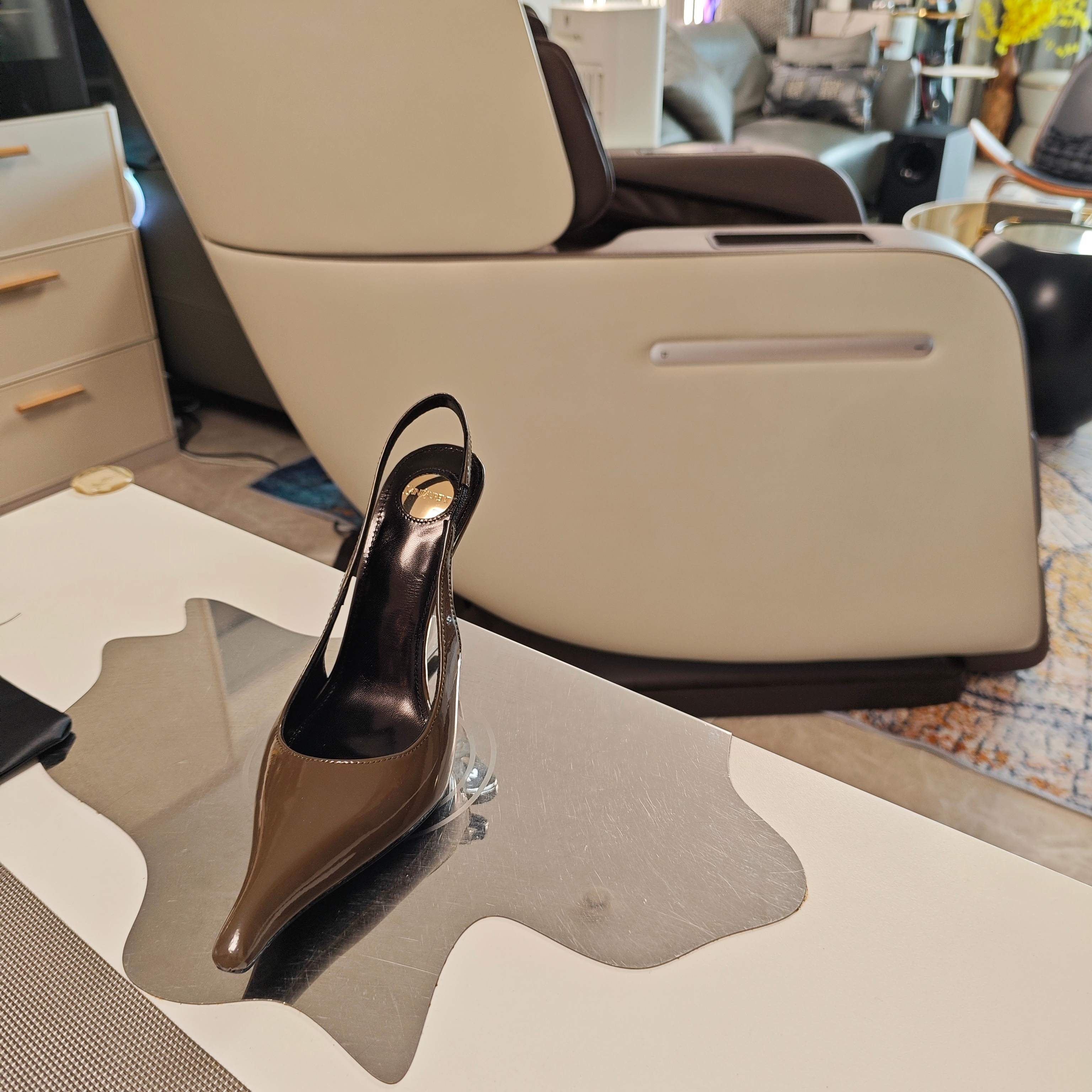 Women Y*SL Top Pumps