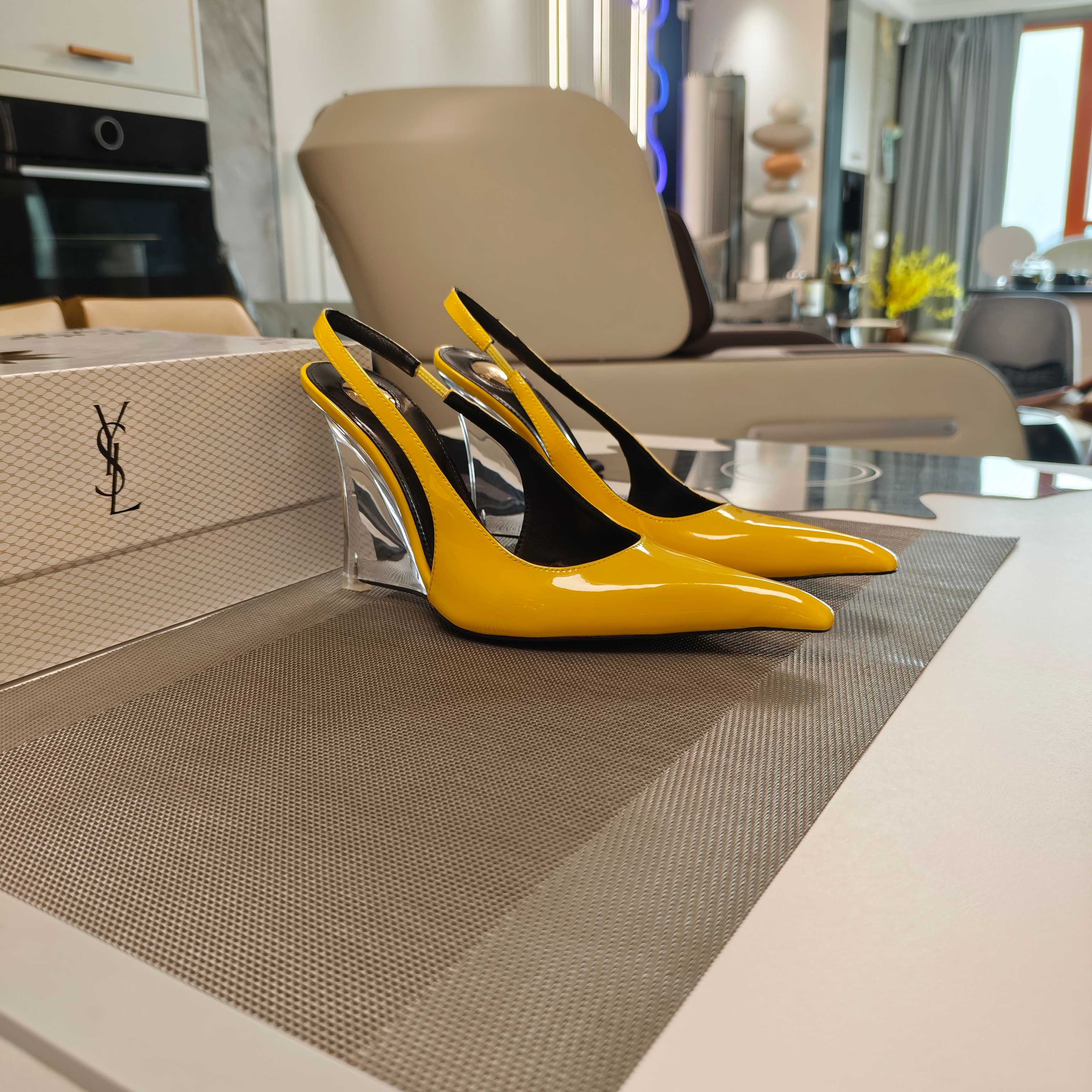 Women Y*SL Top Pumps