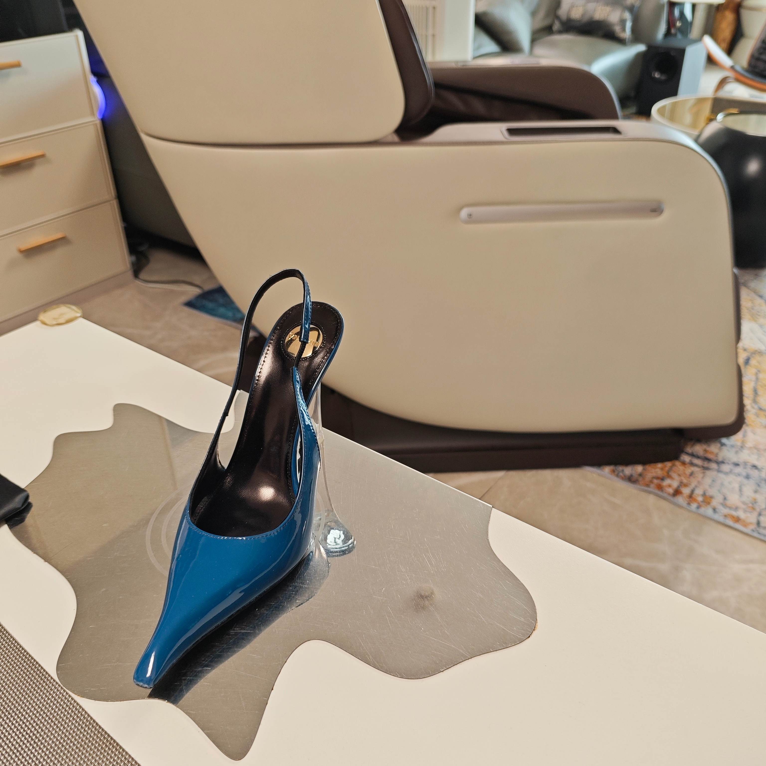 Women Y*SL Top Pumps