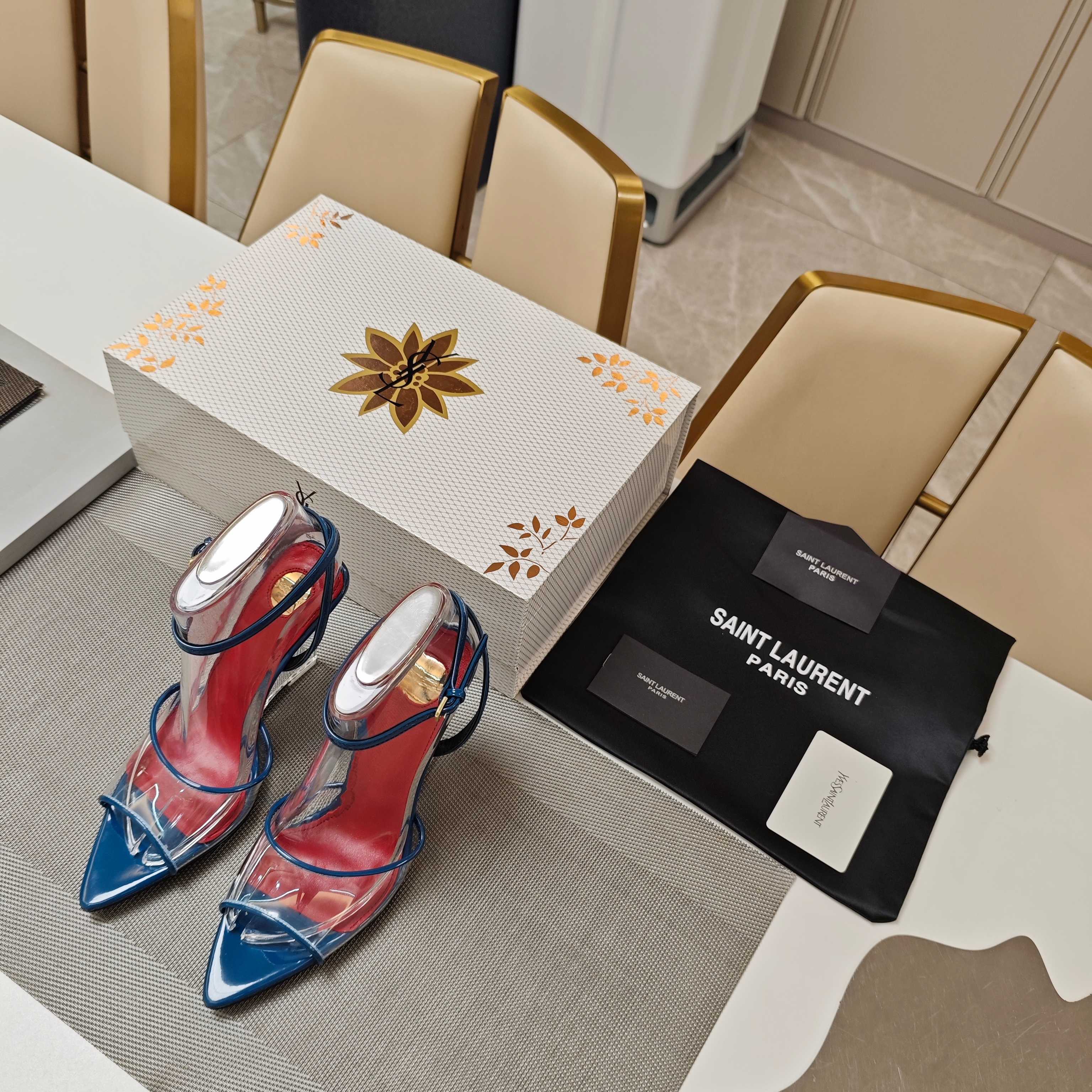 Women Y*SL Top Pumps