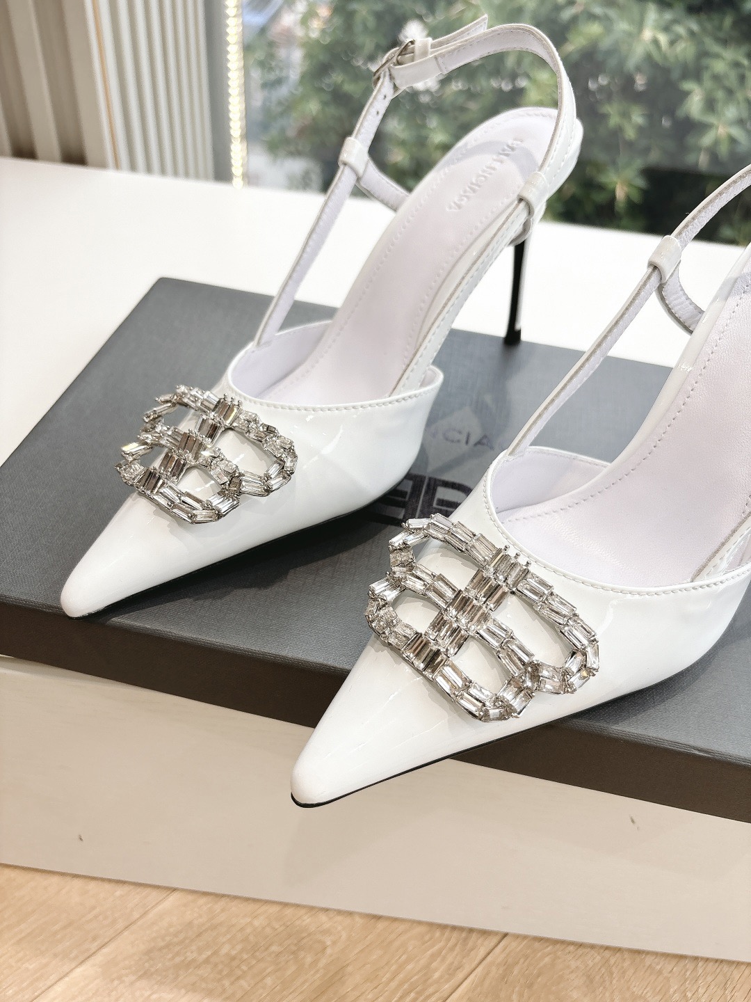 Women B*lenciaga Top Sandals