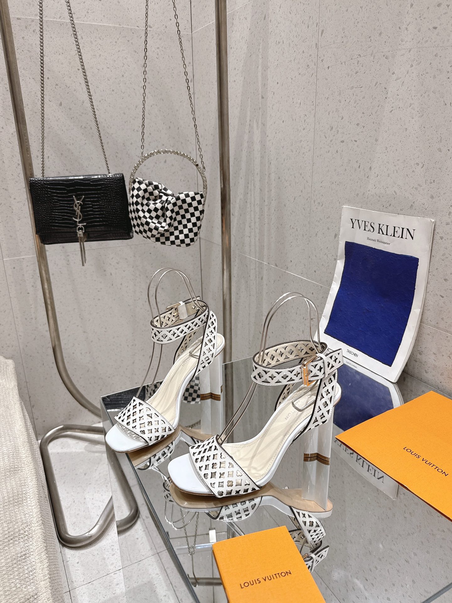 Women L*ouis V*uitton Top Sandals