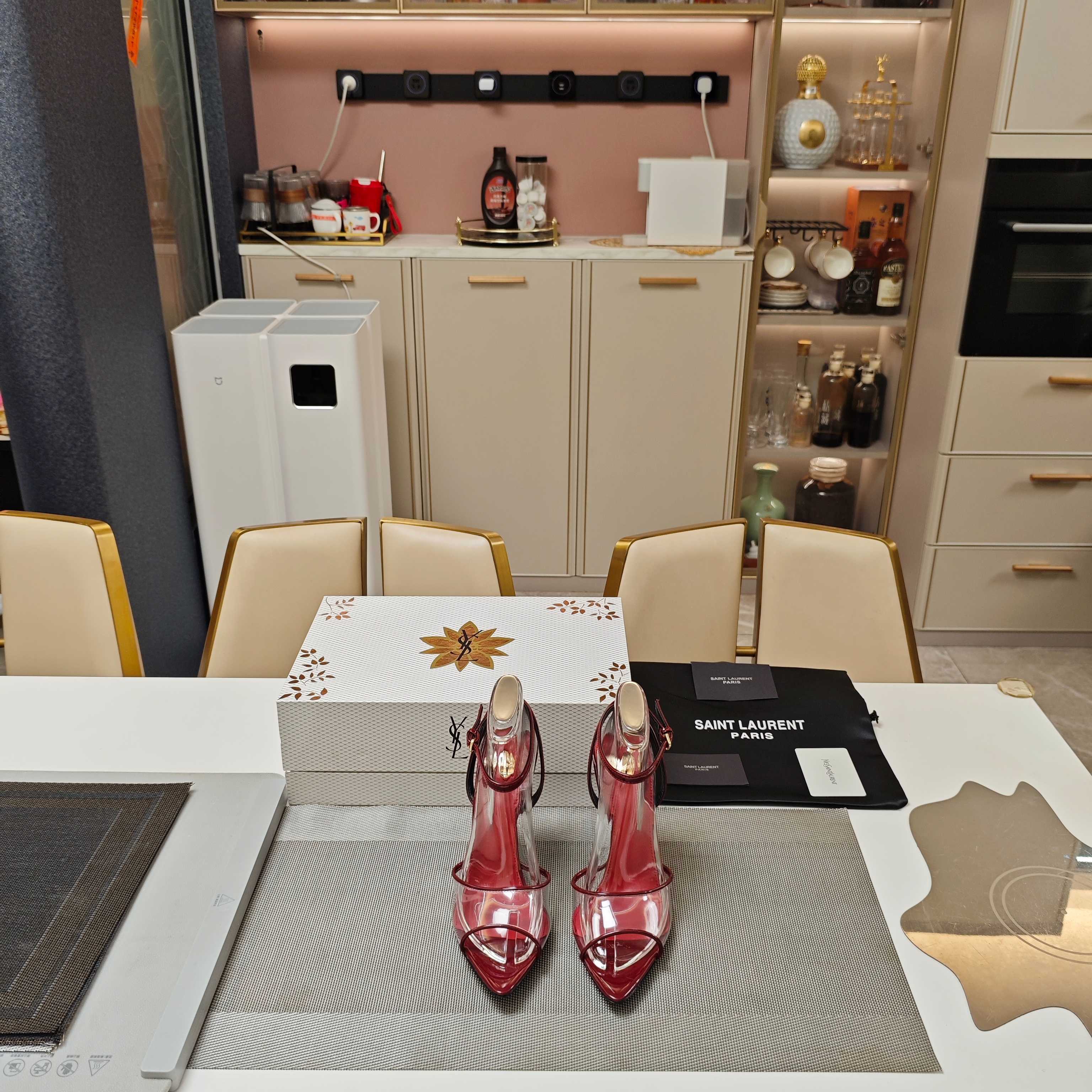 Women Y*SL Top Pumps