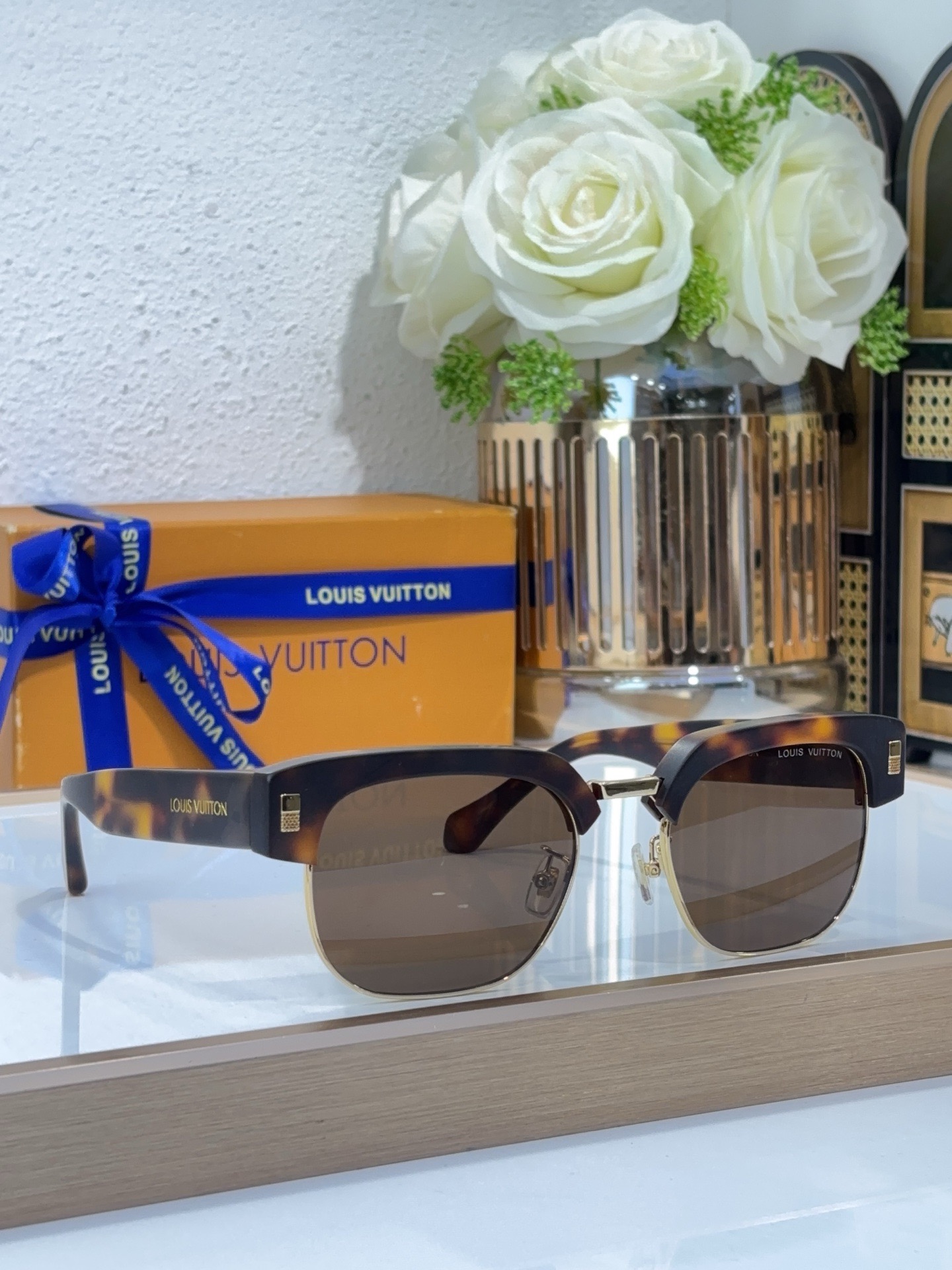 Top Quality L*ouis V*uitton Glasses