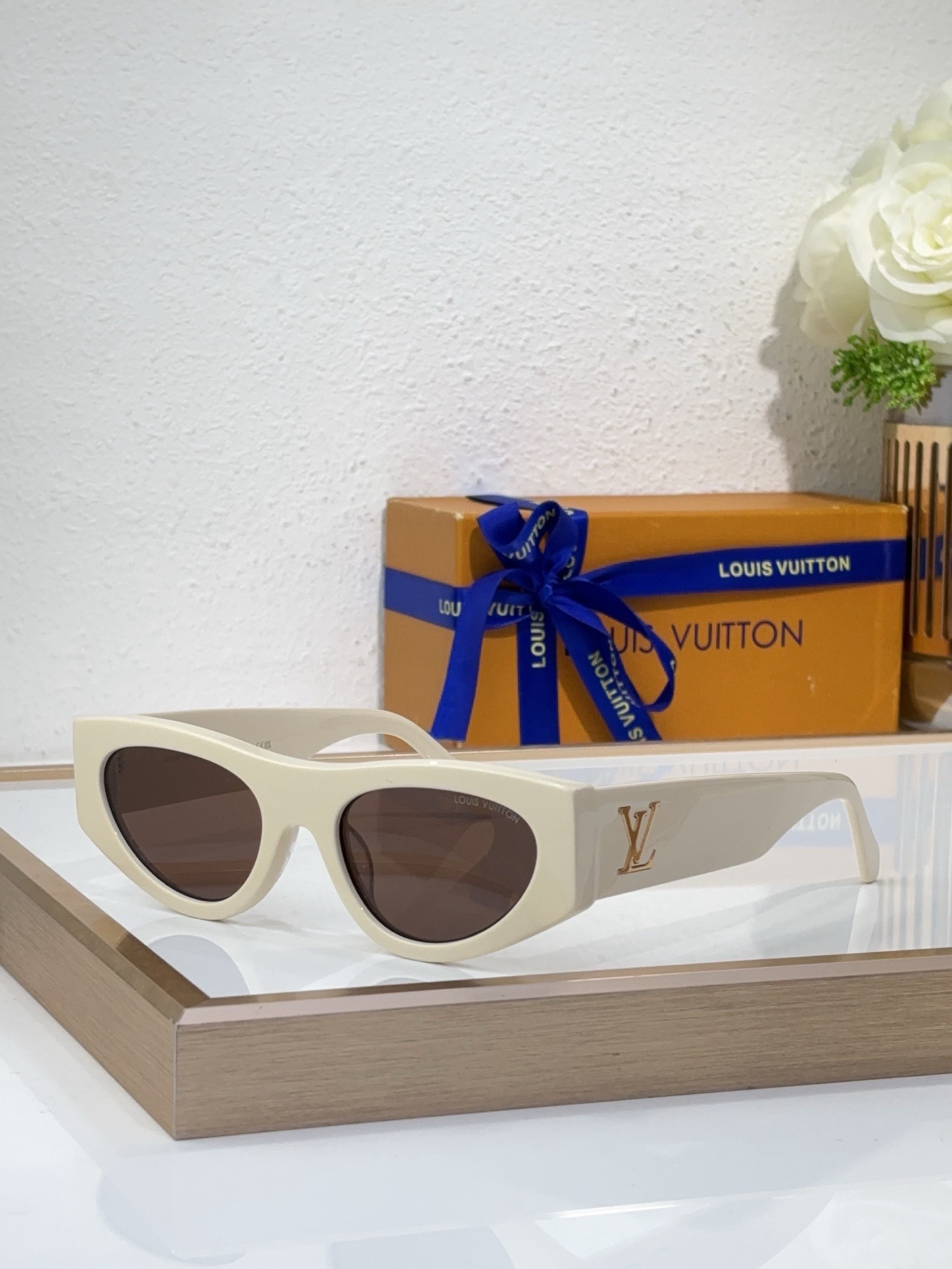 Top Quality L*ouis V*uitton Glasses