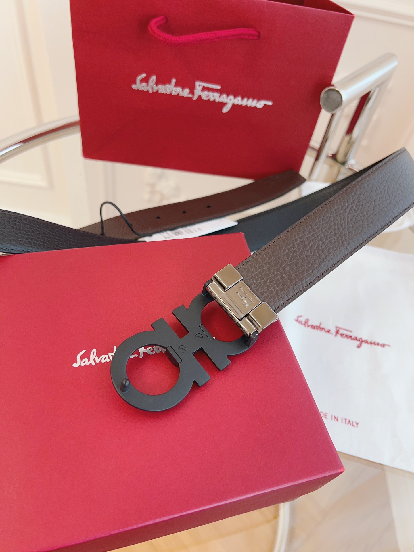 F*erragamo Top Version