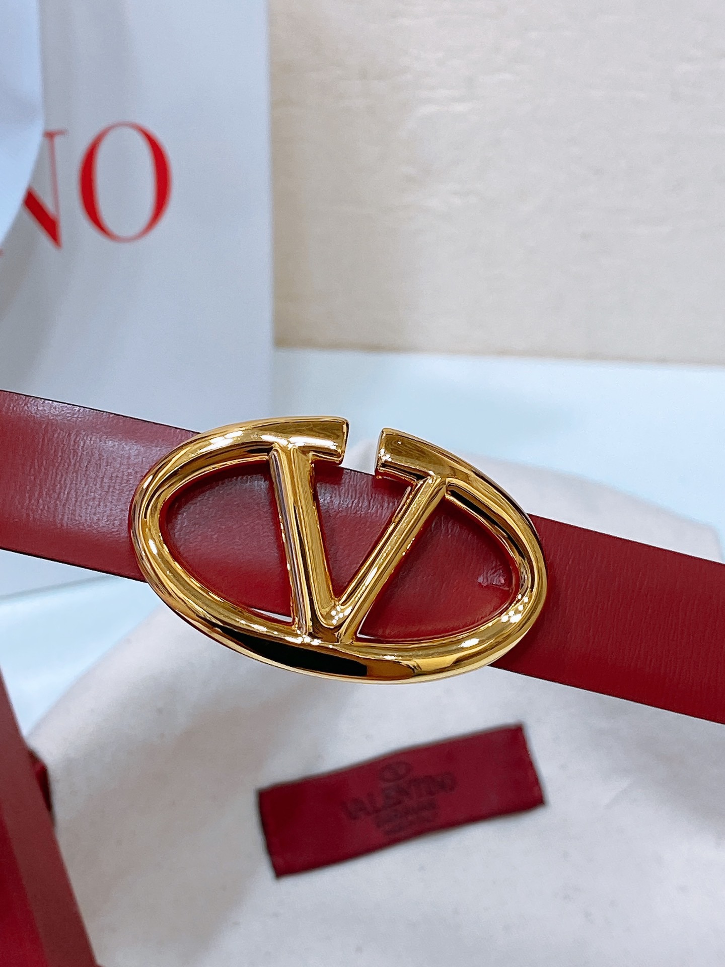 V*alentino Belts Top Quality