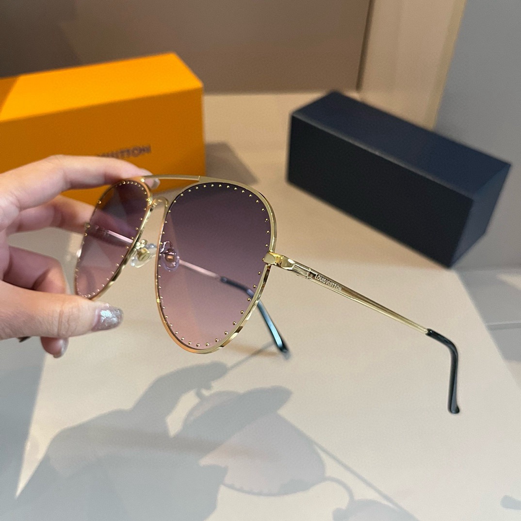 L*ouis V*uitton Glasses