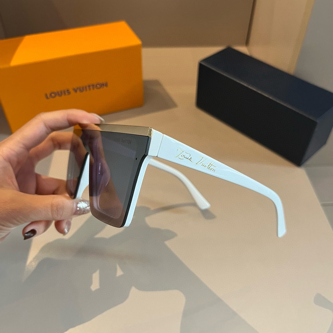 L*ouis V*uitton Glasses