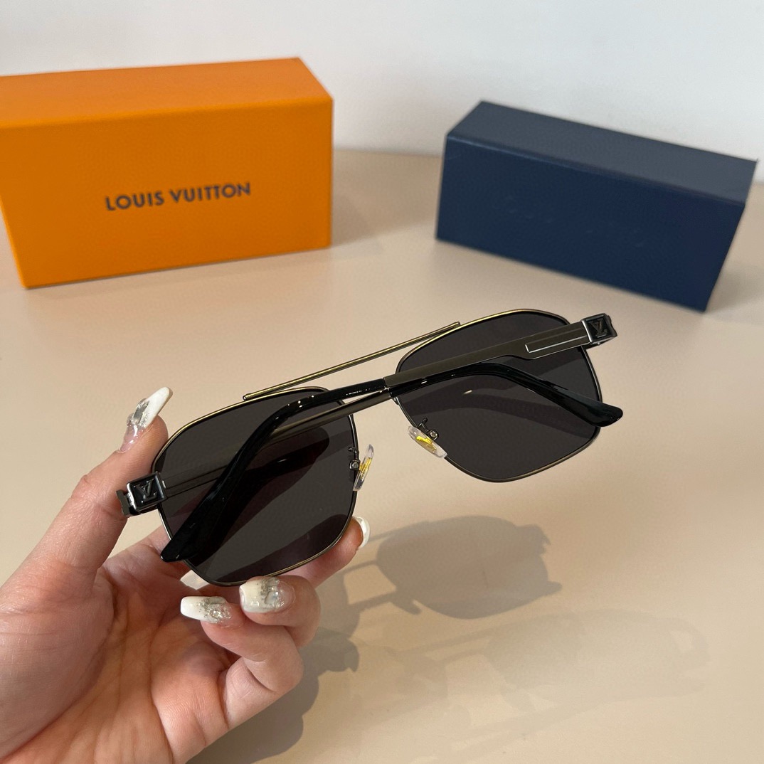 L*ouis V*uitton Glasses