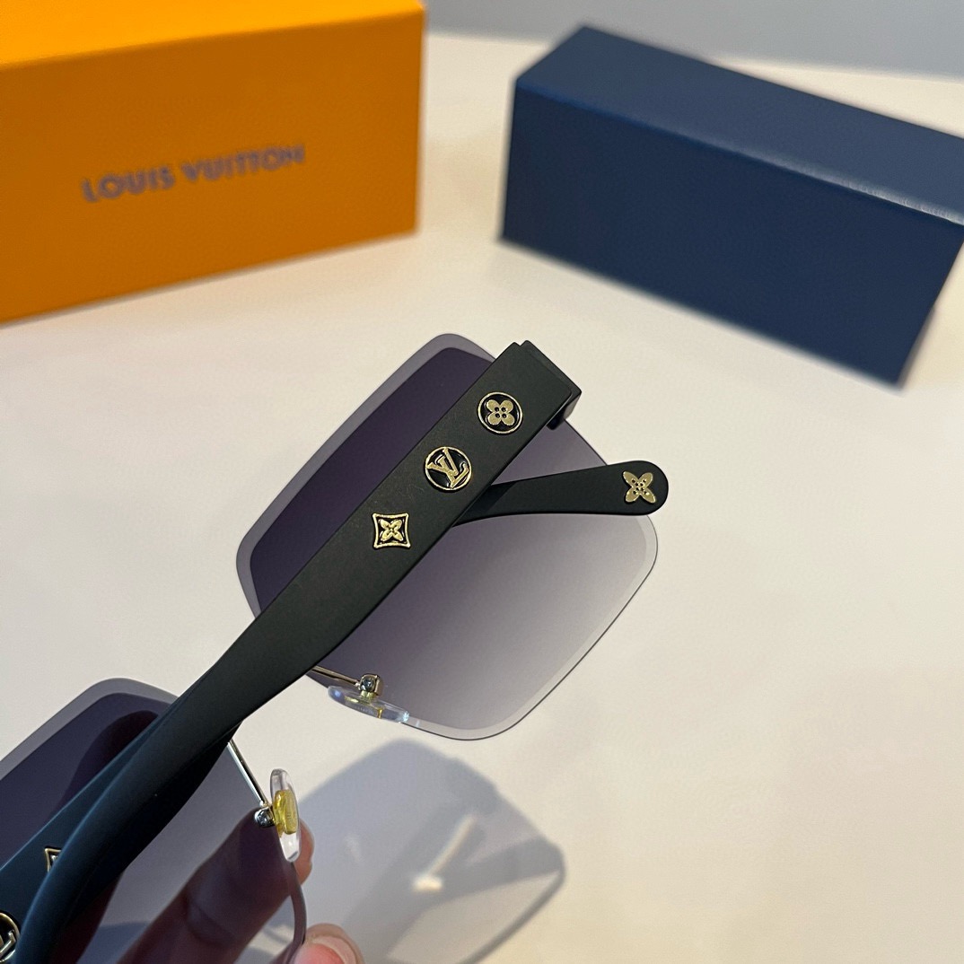 L*ouis V*uitton Glasses