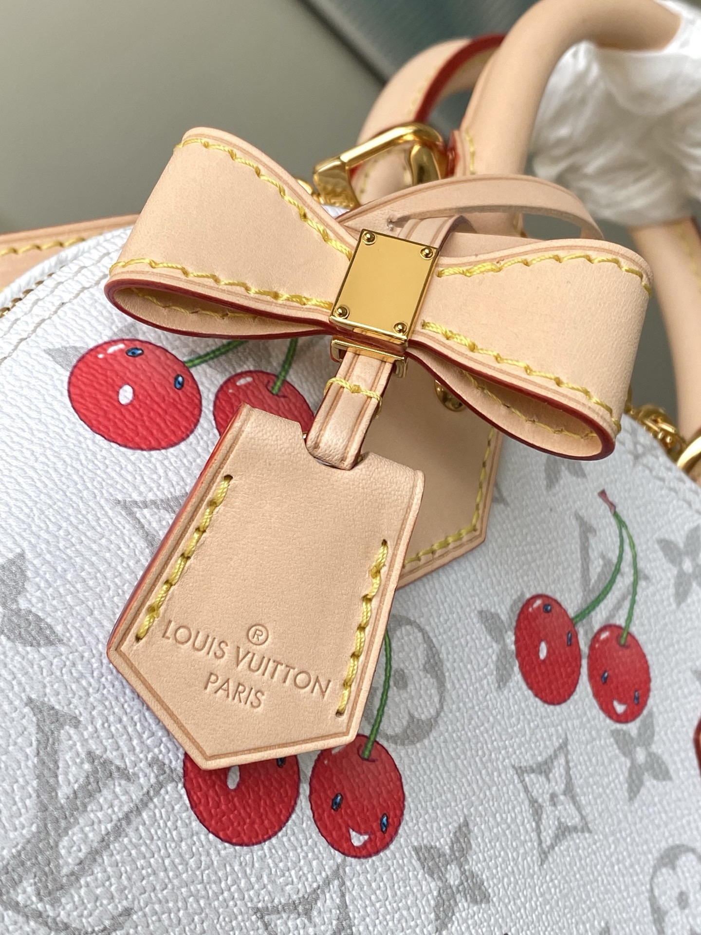 L*ouis V*uitton Top Bag