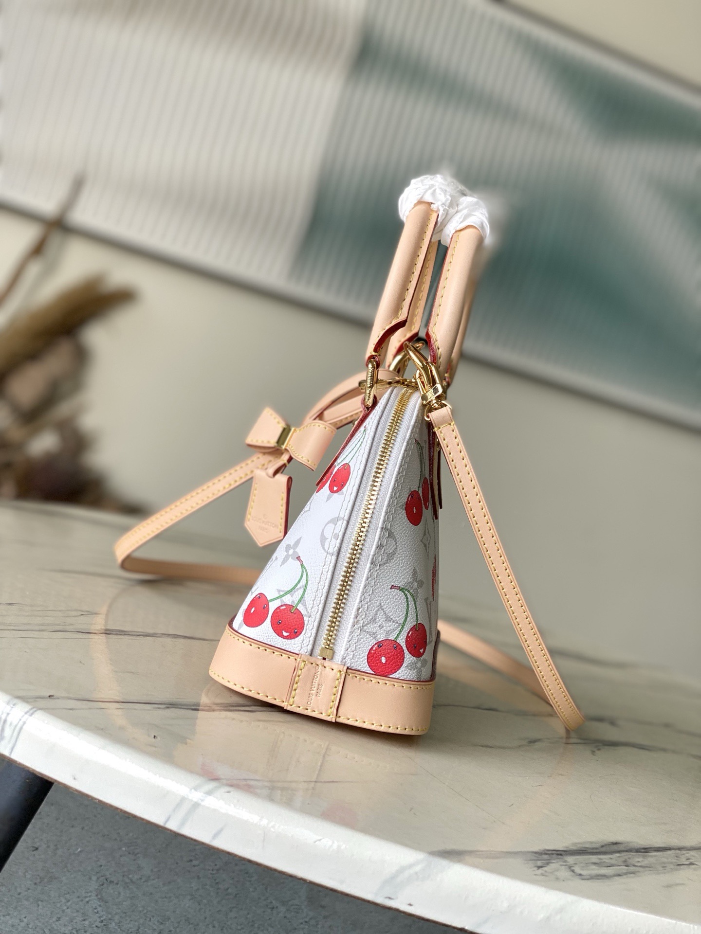 L*ouis V*uitton Top Bag