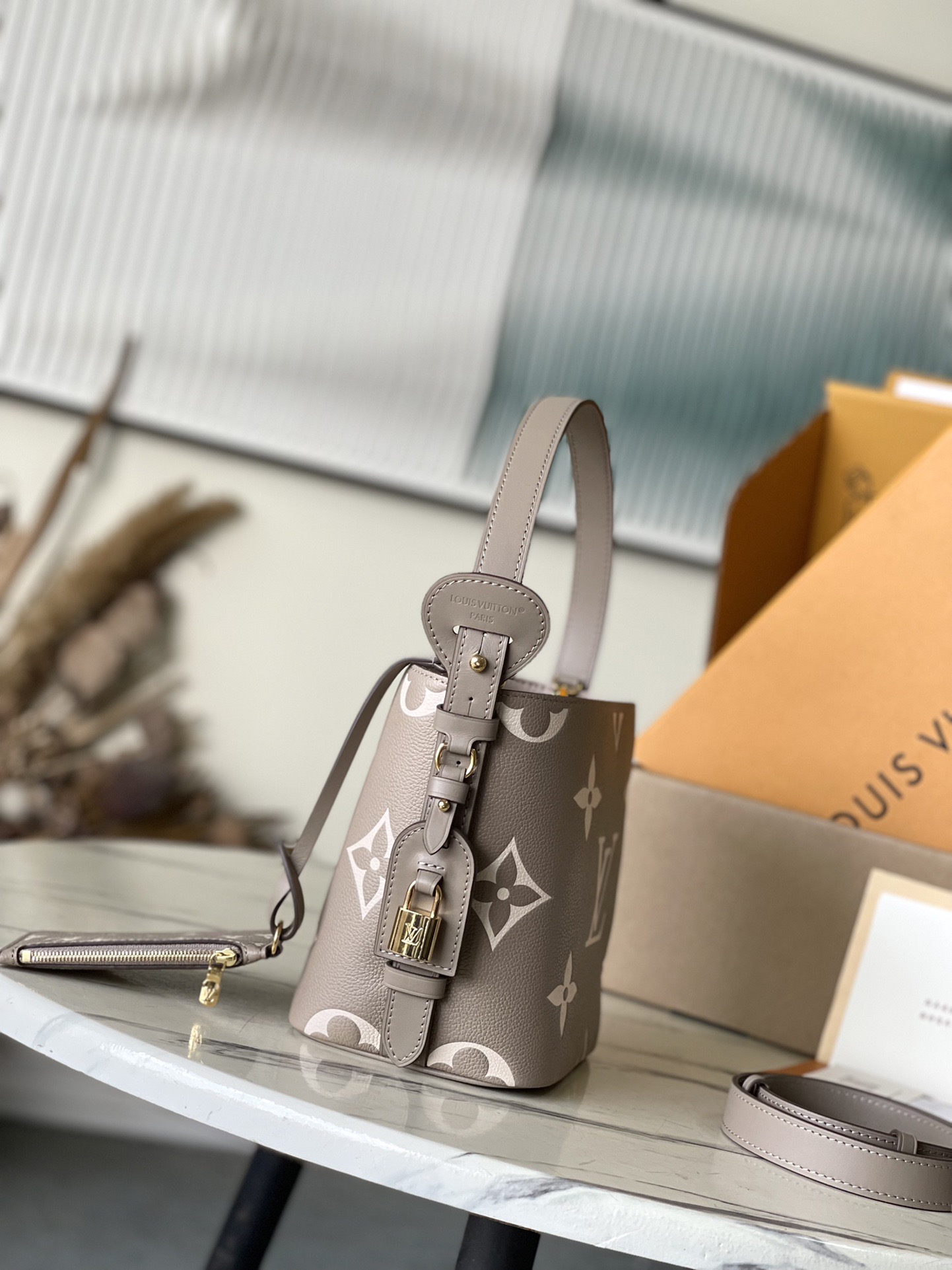 L*ouis V*uitton Top Bag