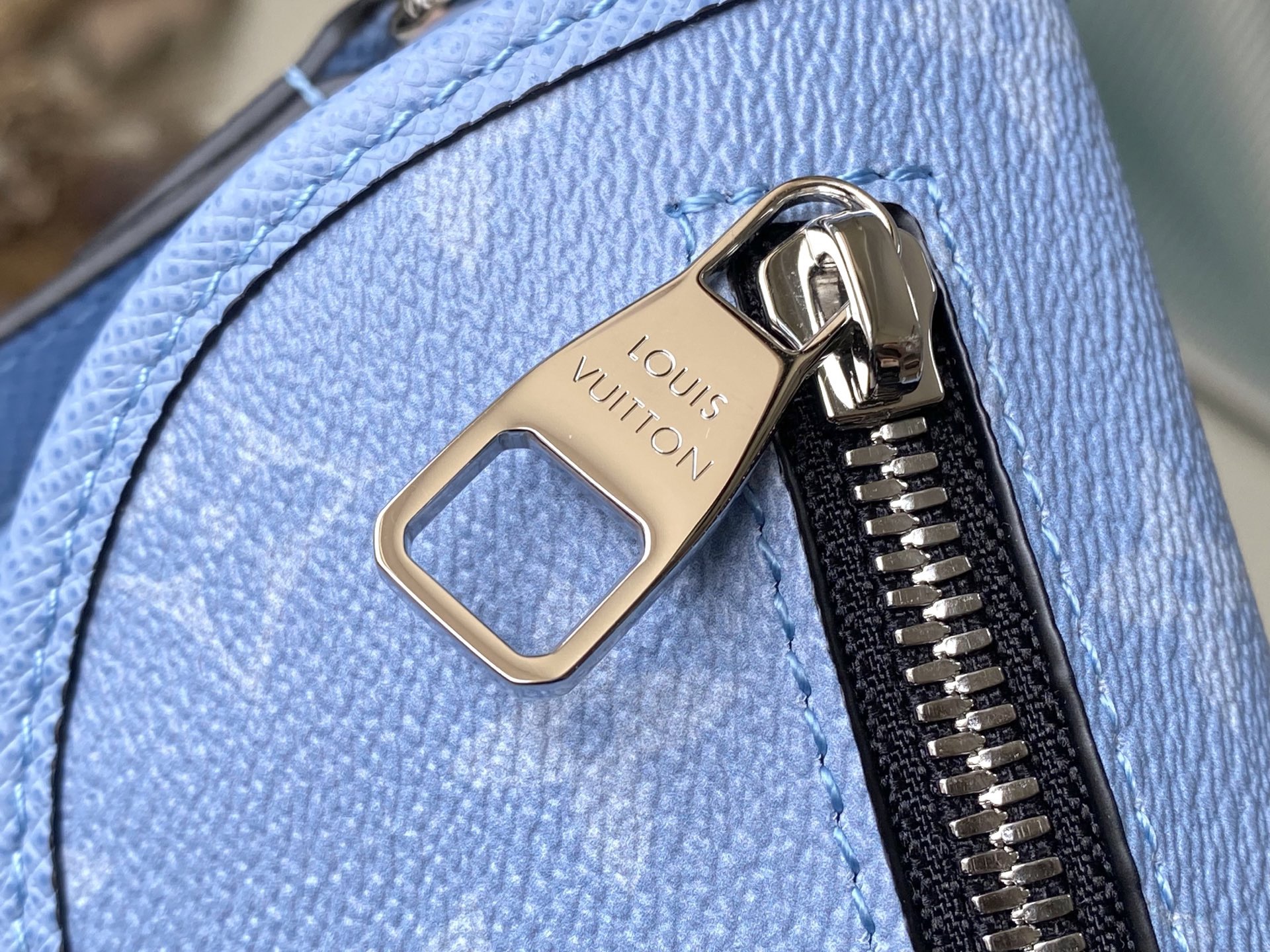 L*ouis V*uitton Top Bag