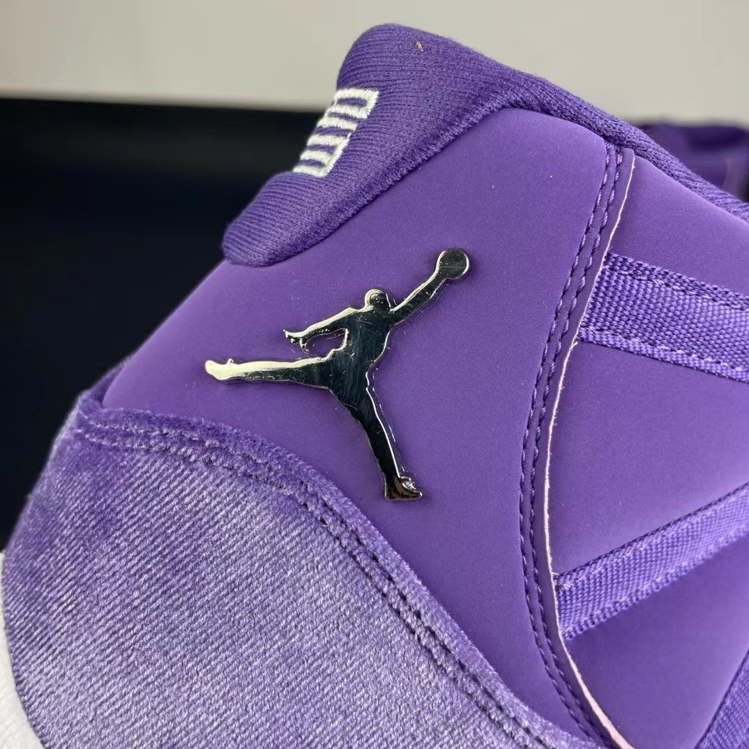 NIKE Air Jordan 11（）