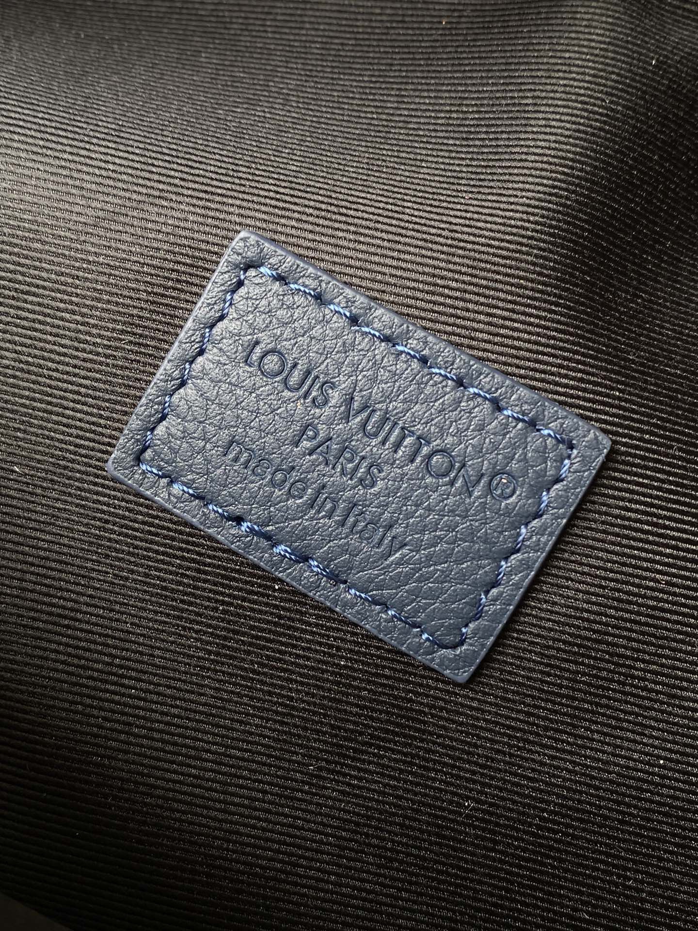 L*ouis V*uitton Top Bag