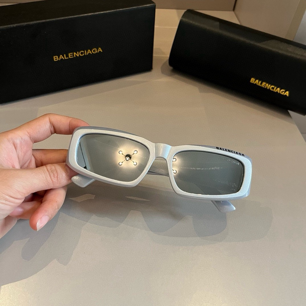 Top Quality B*alenciaga Glasses