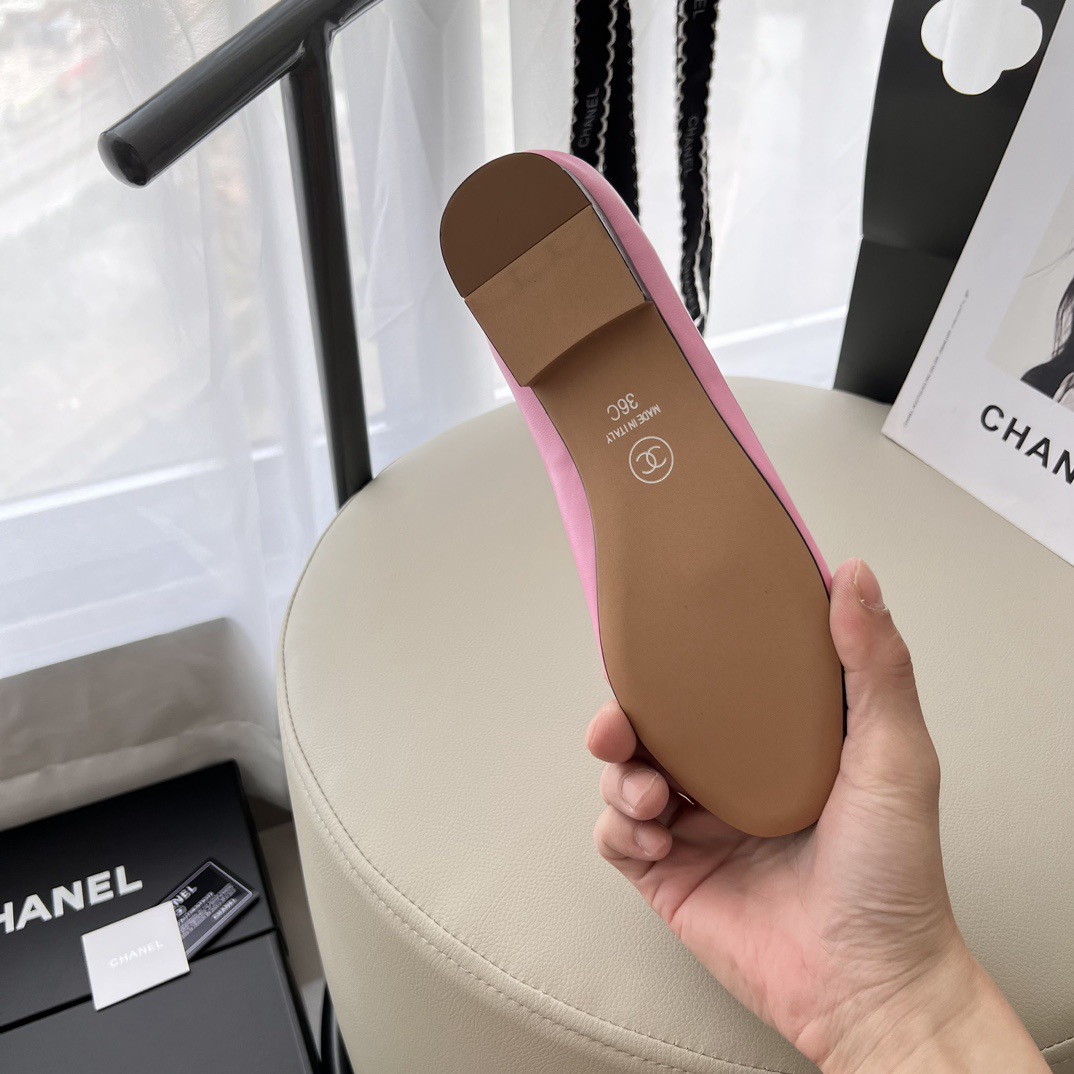 Women Top Quality C*hanel shoes