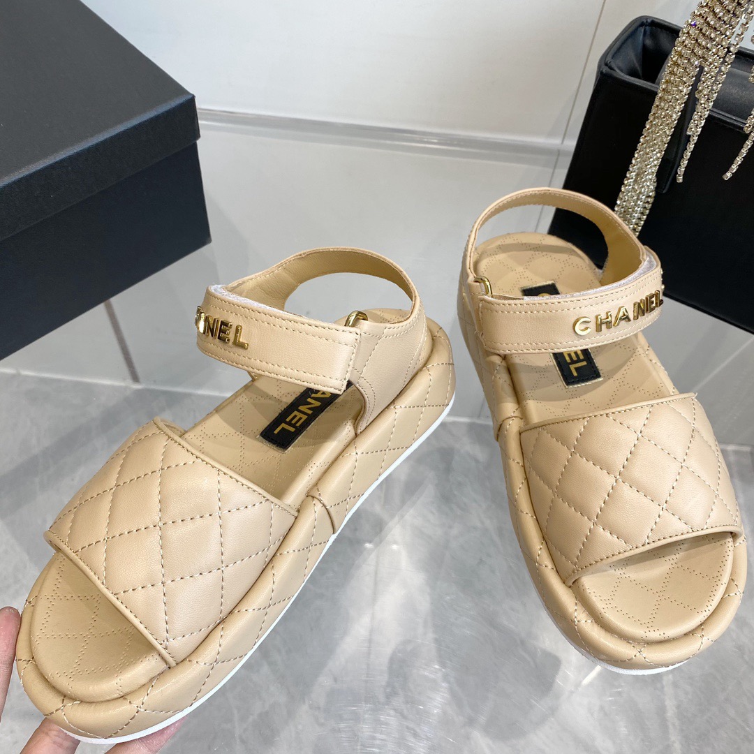 Women Top Quality C*hanel shoes