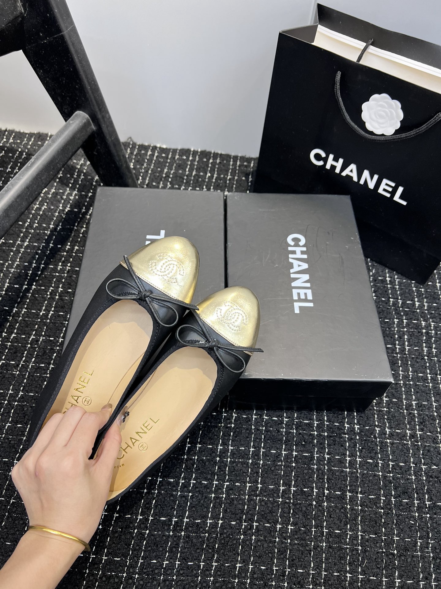 Women Top Quality C*hanel shoes