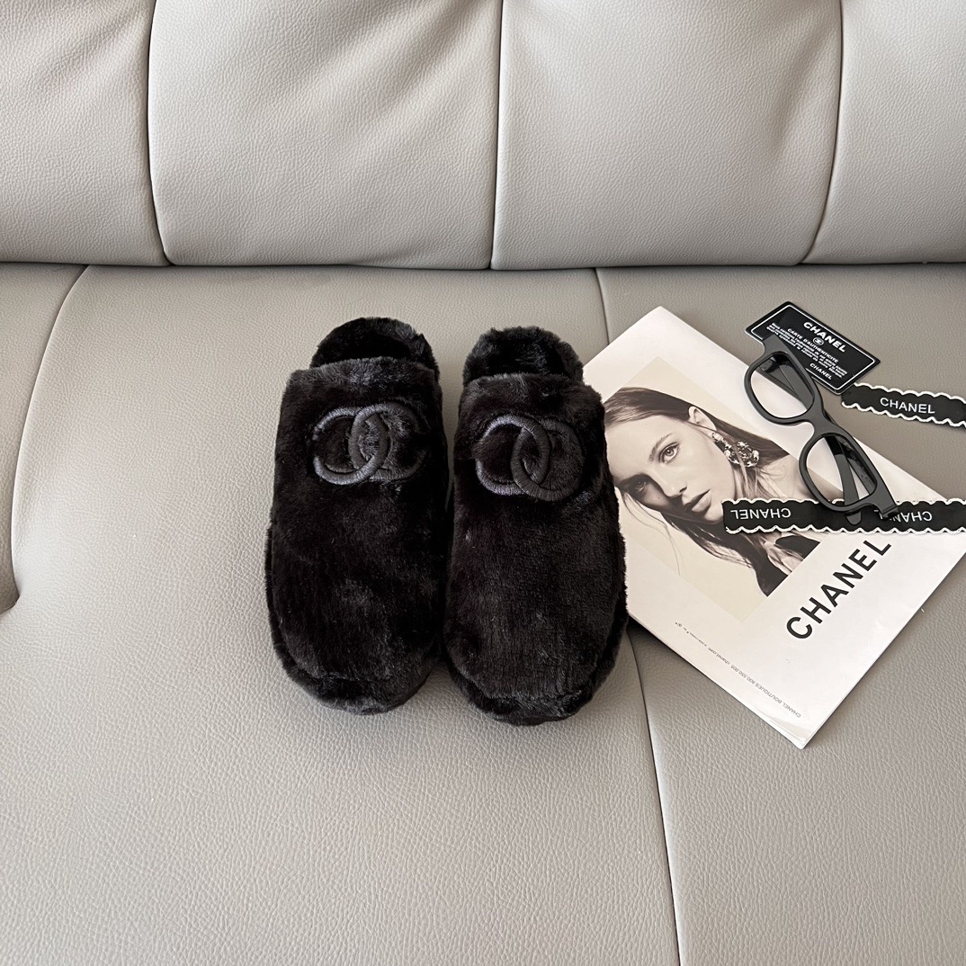 Women Top Quality C*hanel shoes