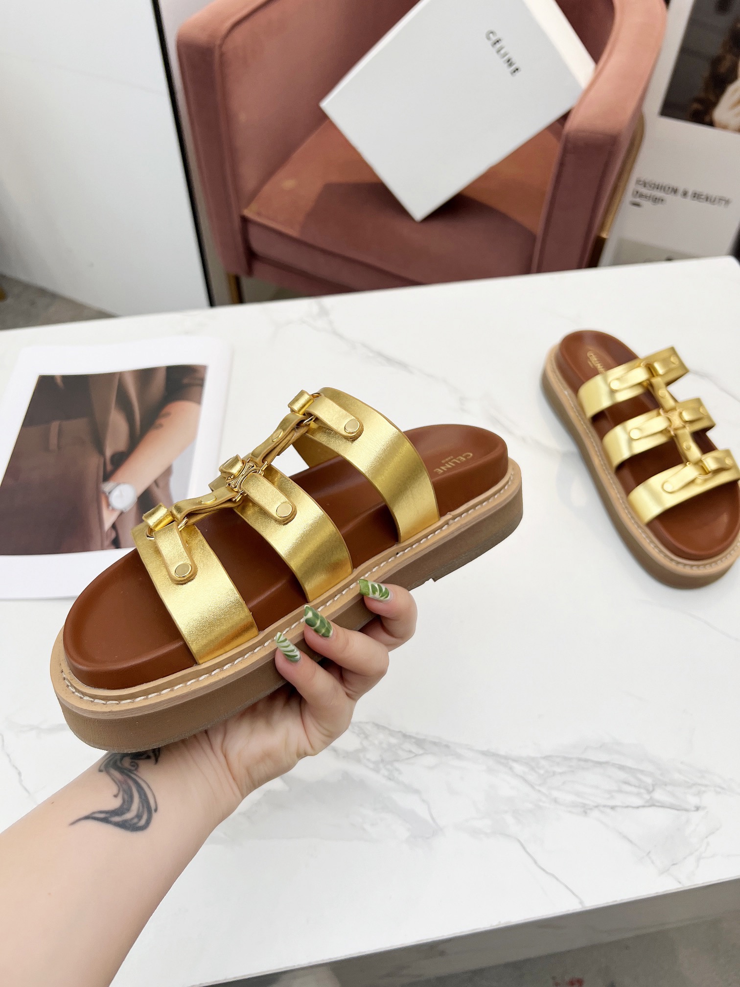 Women Top Quality C*eline shoes