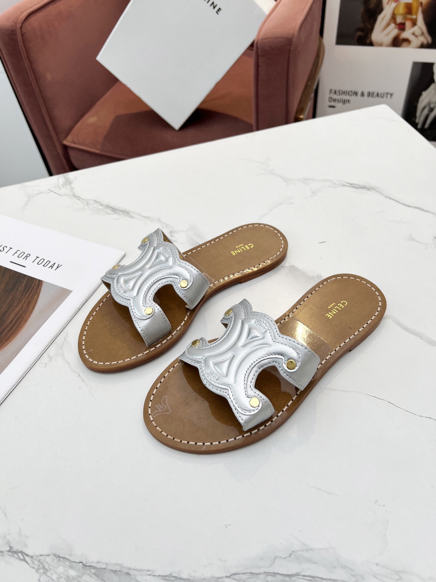 Women Top Quality C*eline shoes