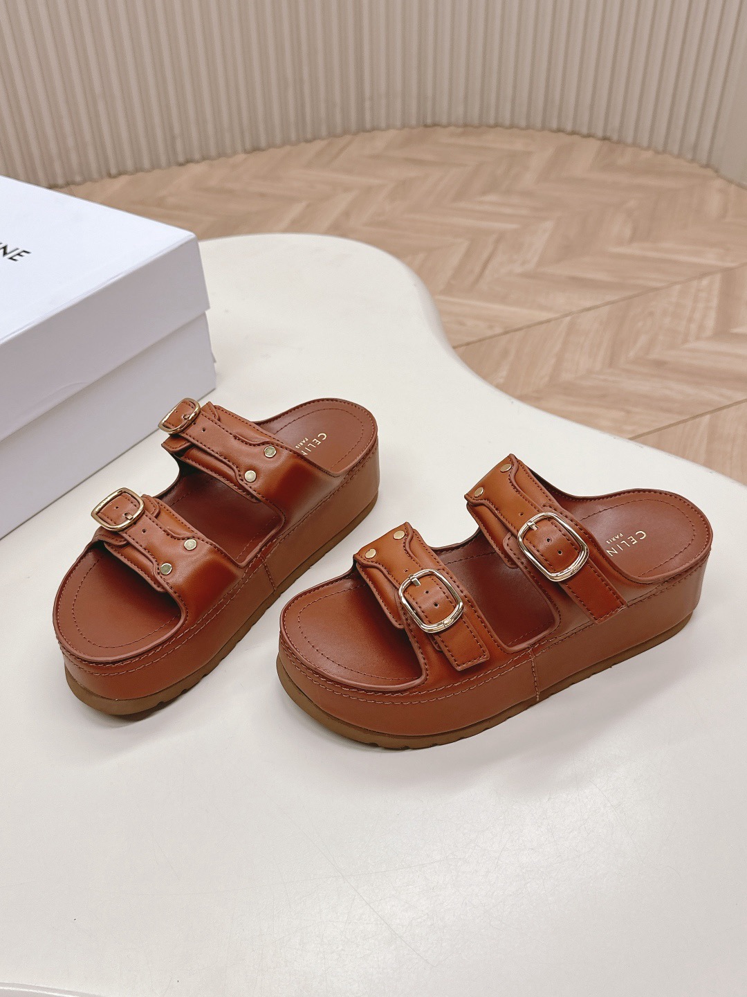 Women Top Quality C*eline shoes