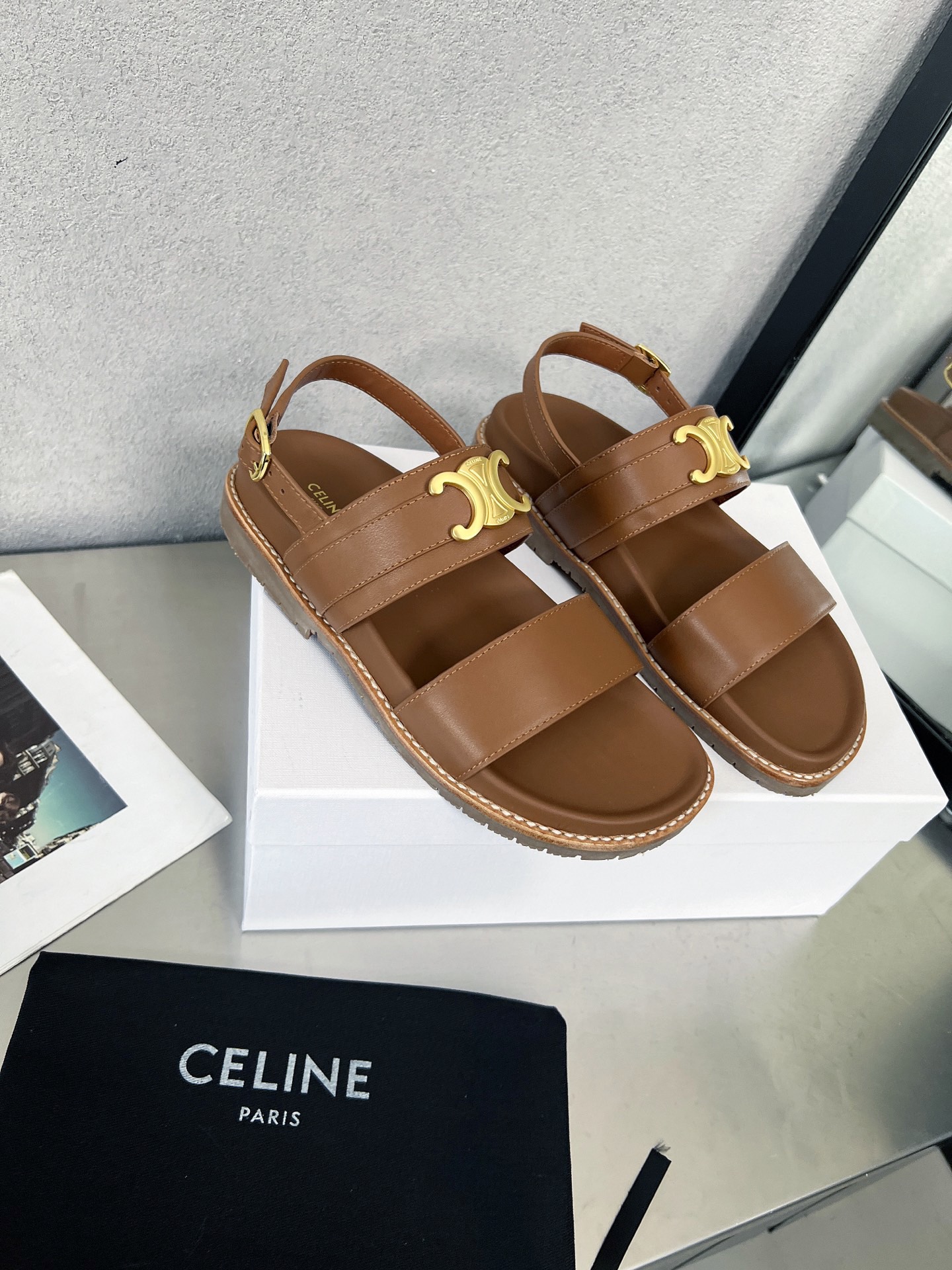 Women Top Quality C*eline shoes