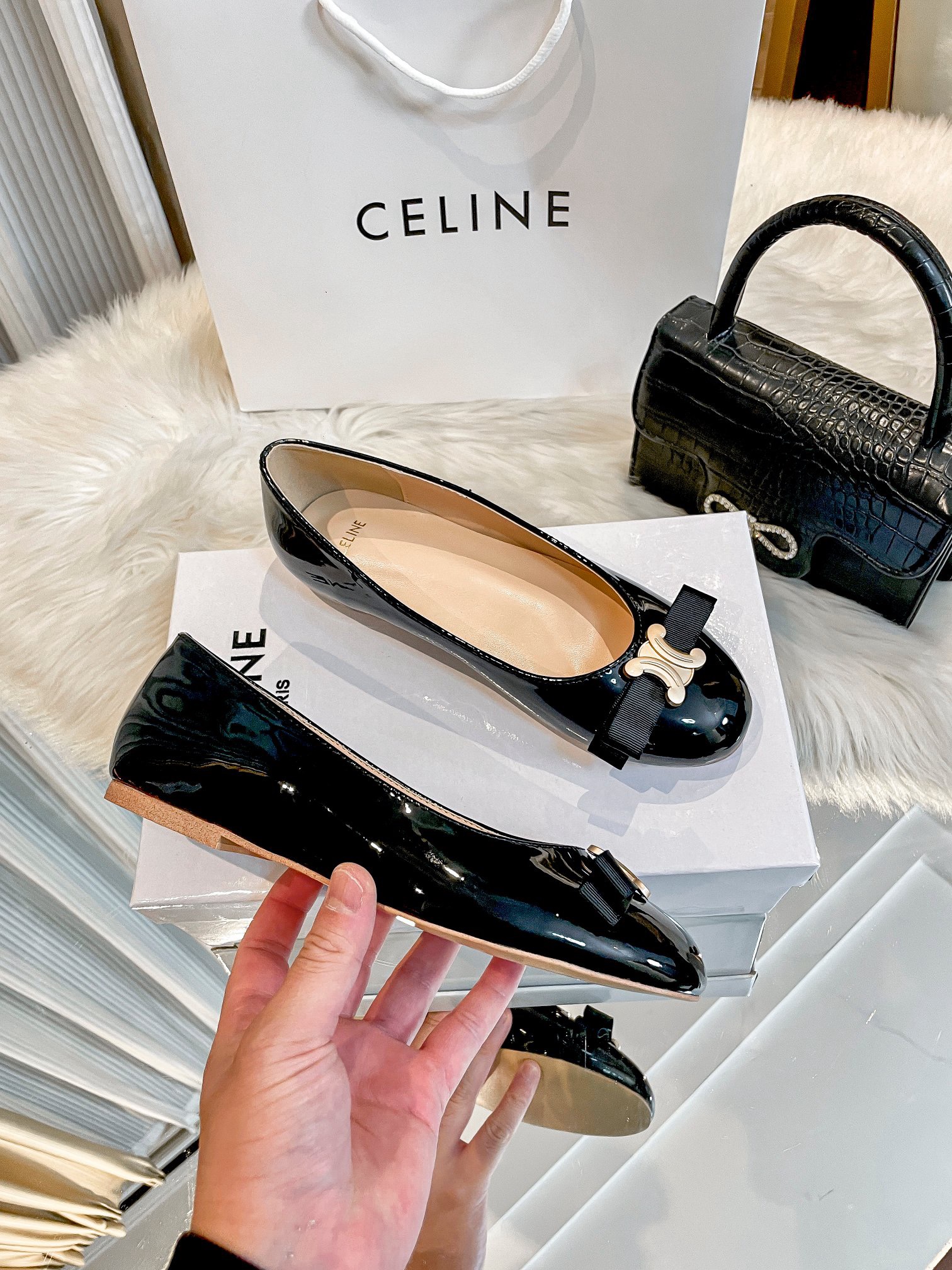 Women Top Quality C*eline shoes