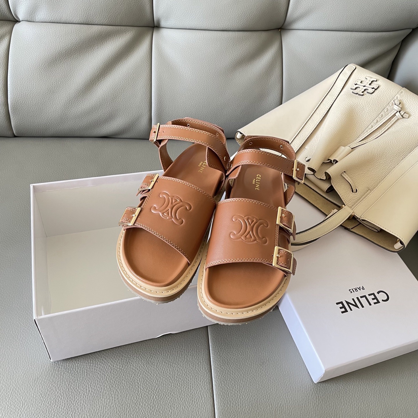 Women Top Quality C*eline shoes