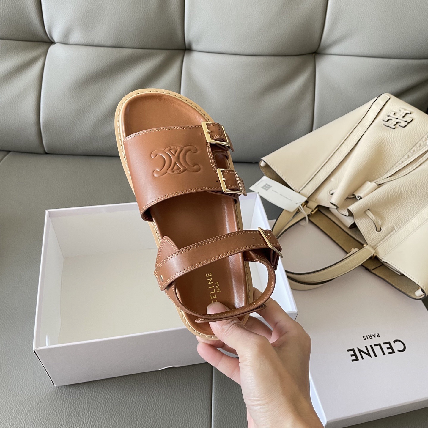 Women Top Quality C*eline shoes