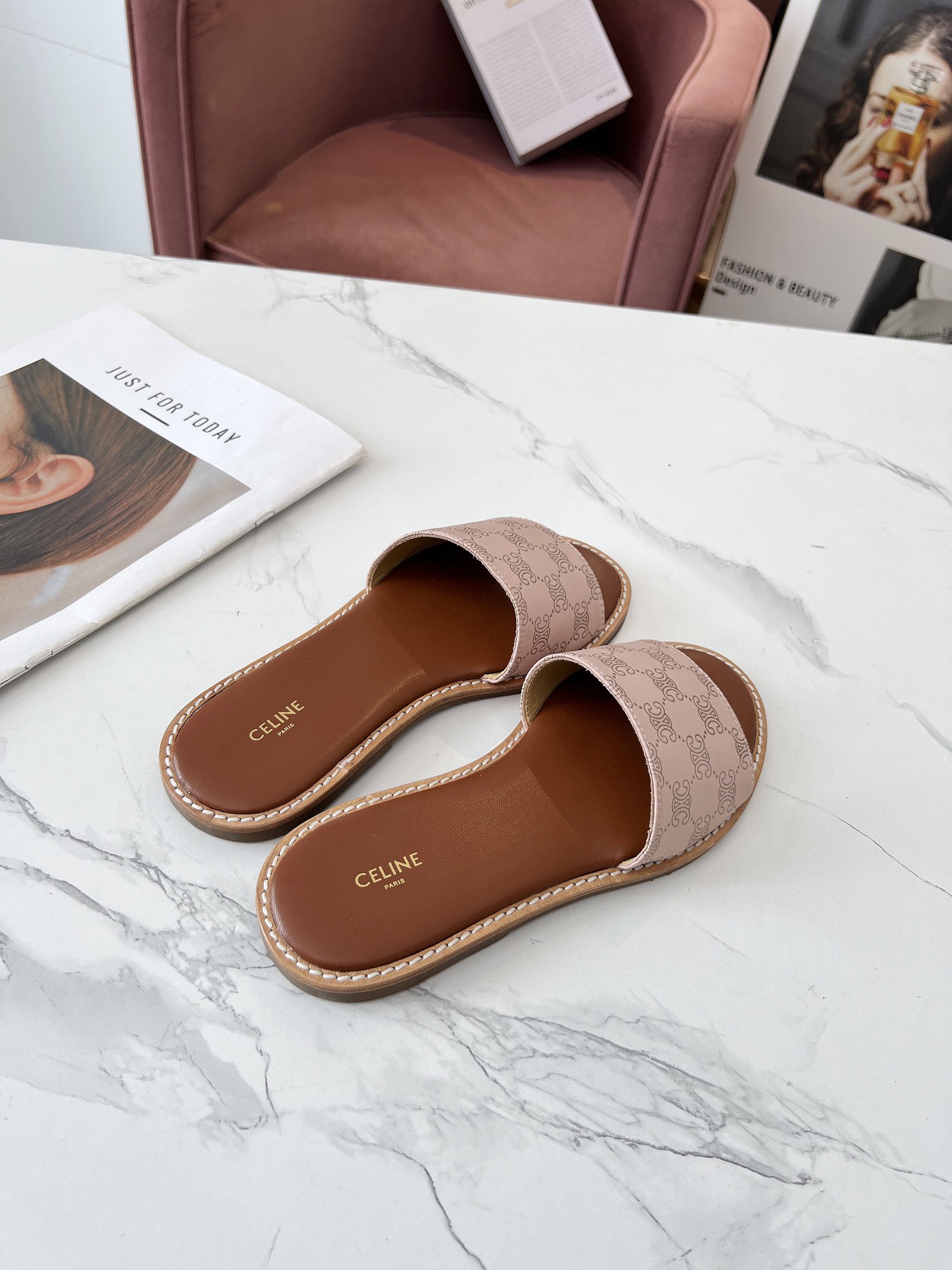 Women Top Quality C*eline shoes