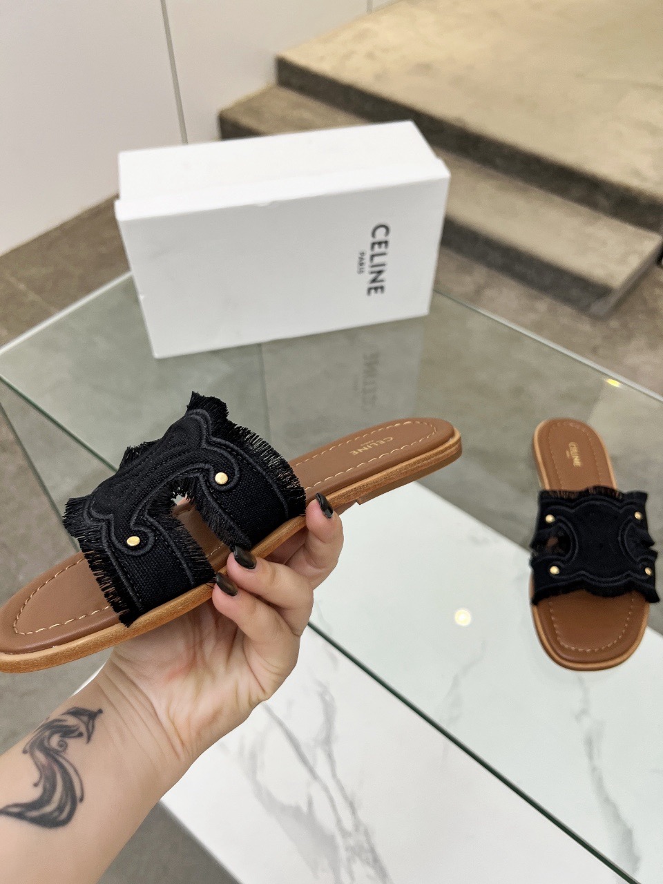 Women Top Quality C*eline shoes