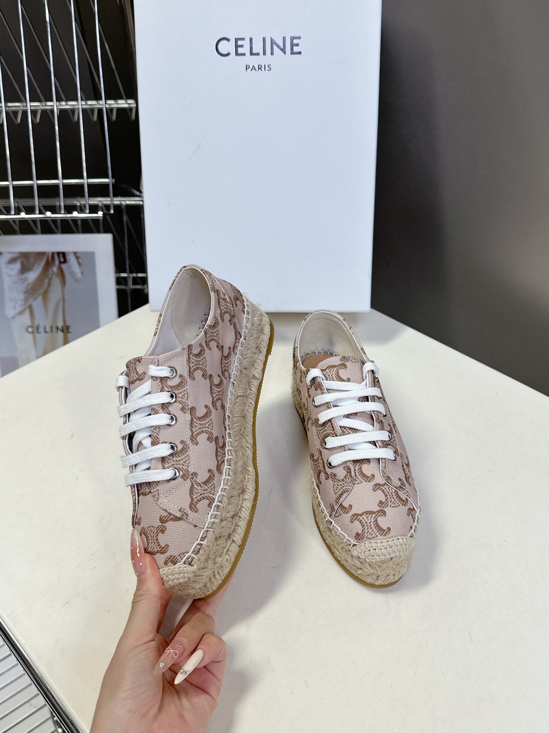 Women Top Quality C*eline shoes