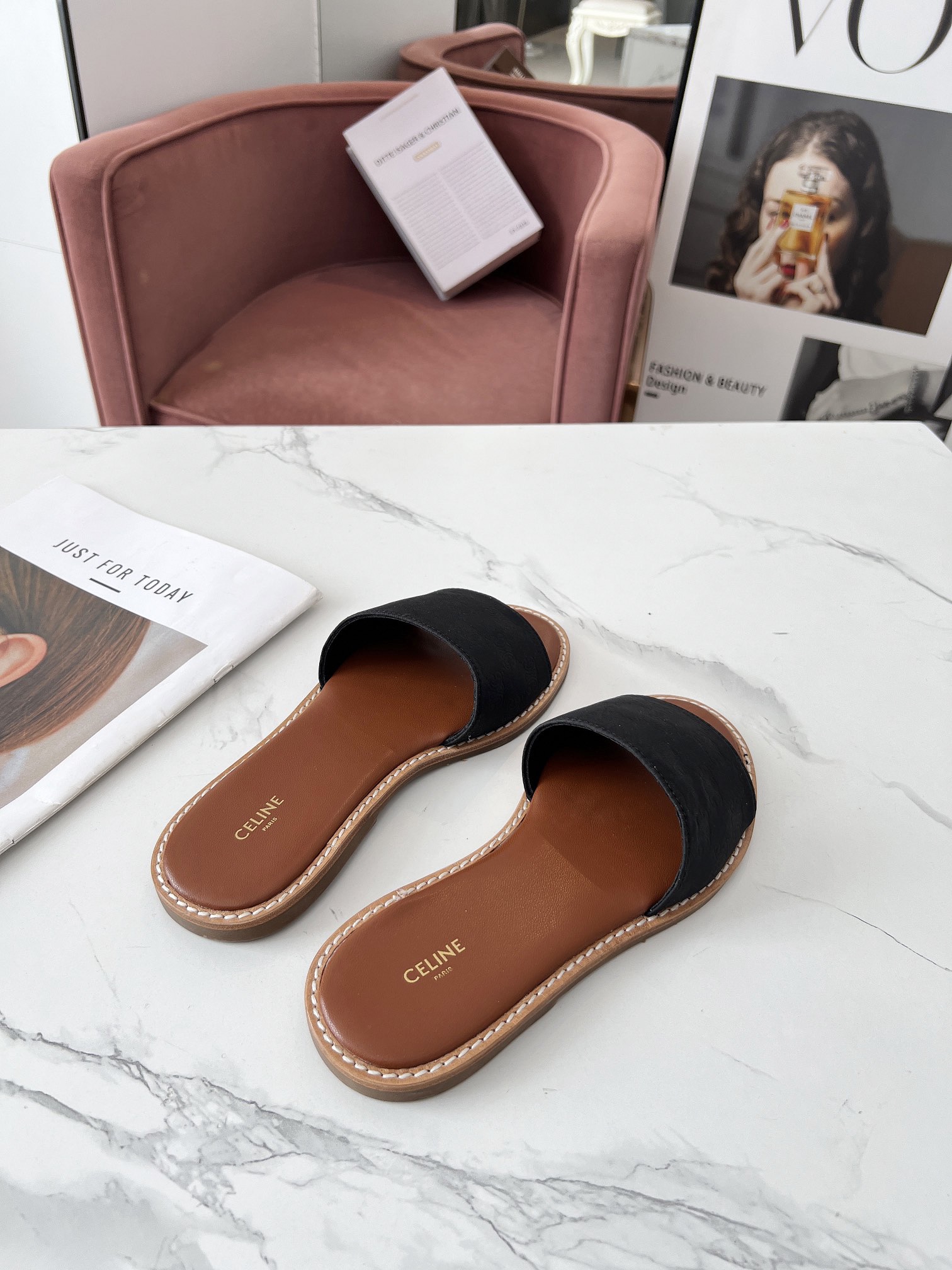 Women Top Quality C*eline shoes