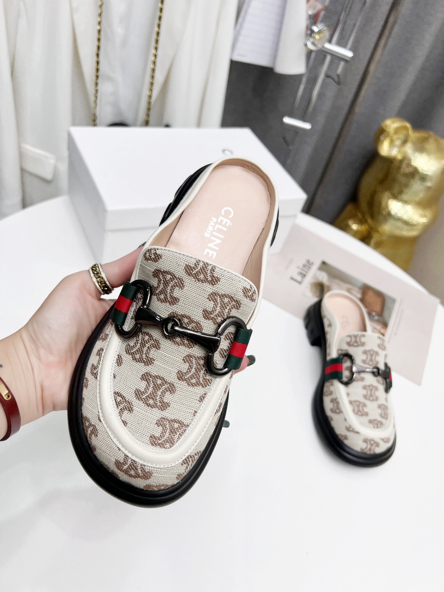 Women Top Quality C*eline shoes