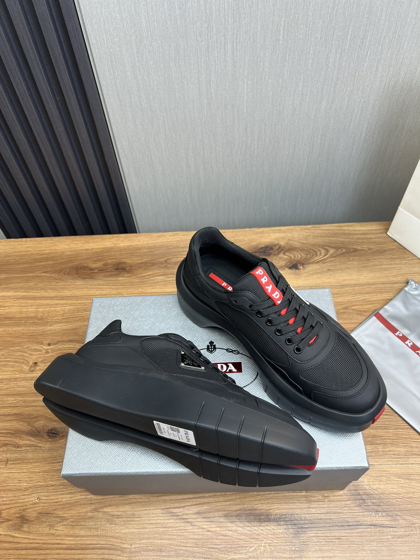 Women Men Top Quality P*rada shoes