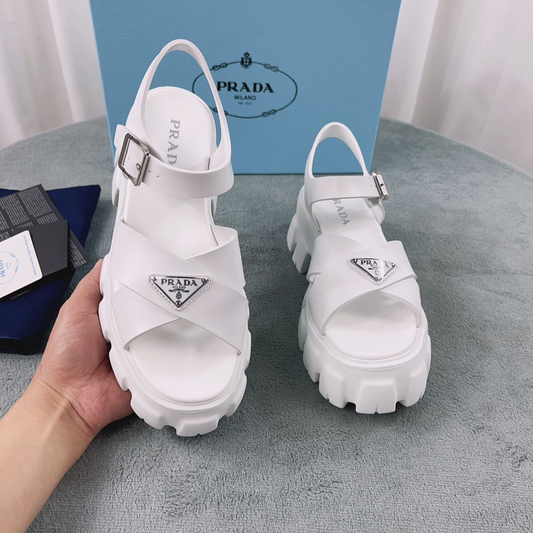 Women Top Quality P*rada shoes