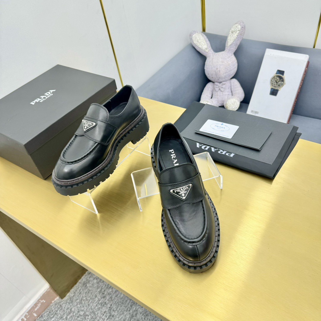 Women Men Top Quality P*rada shoes