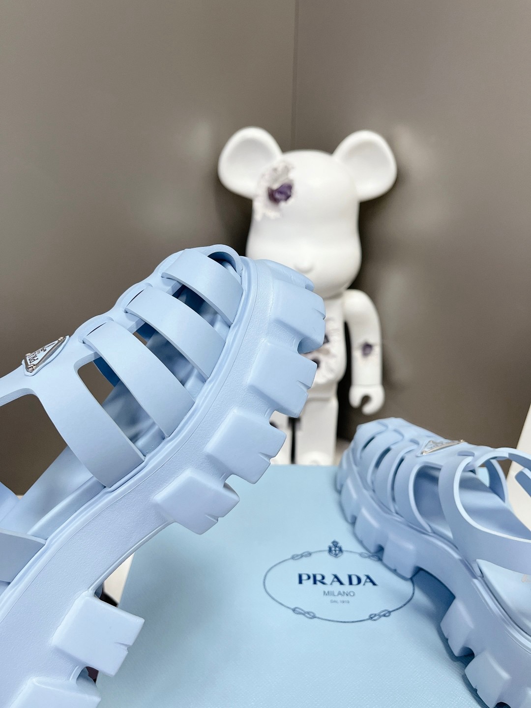 Women Top Quality P*rada shoes