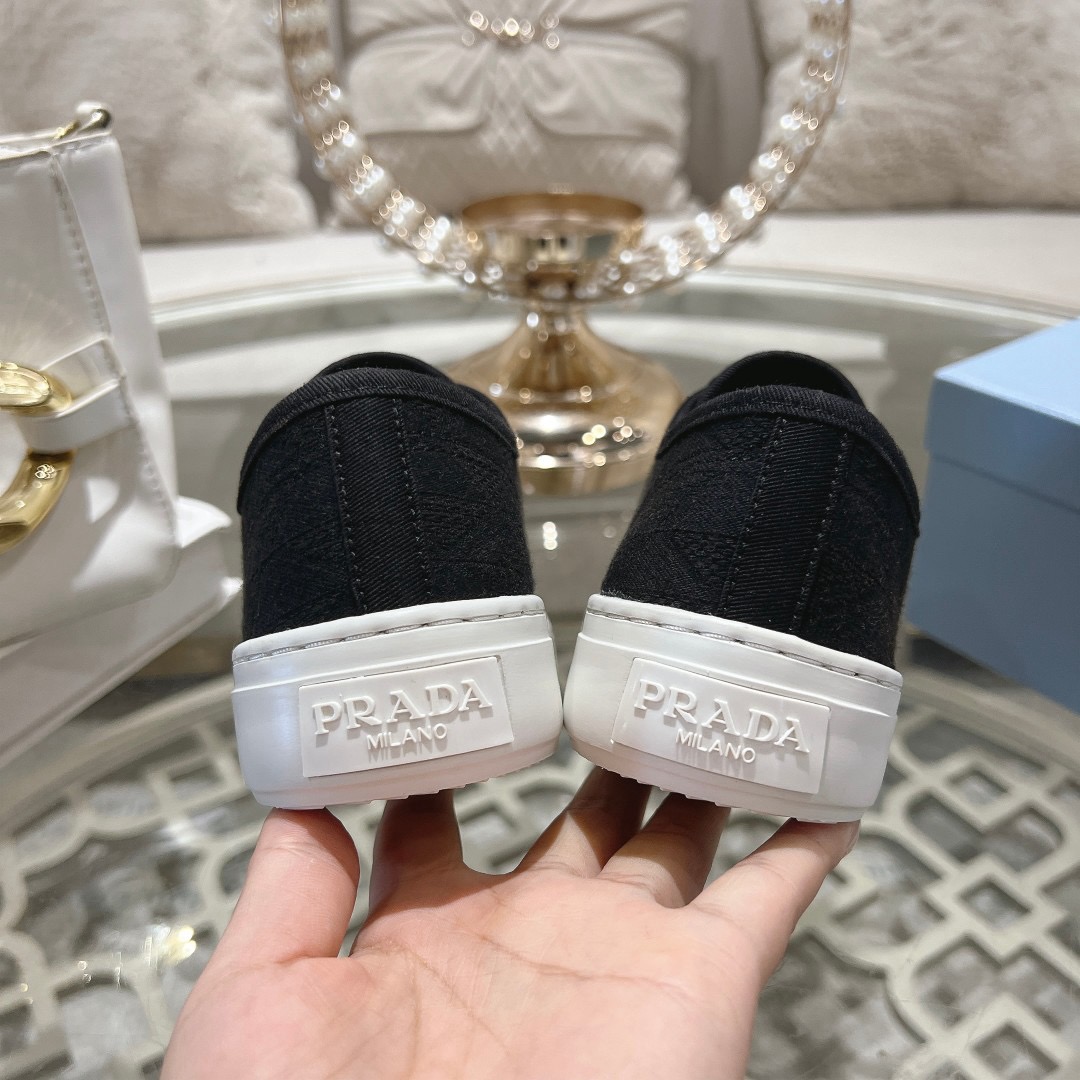 Women Men Top Quality P*rada shoes