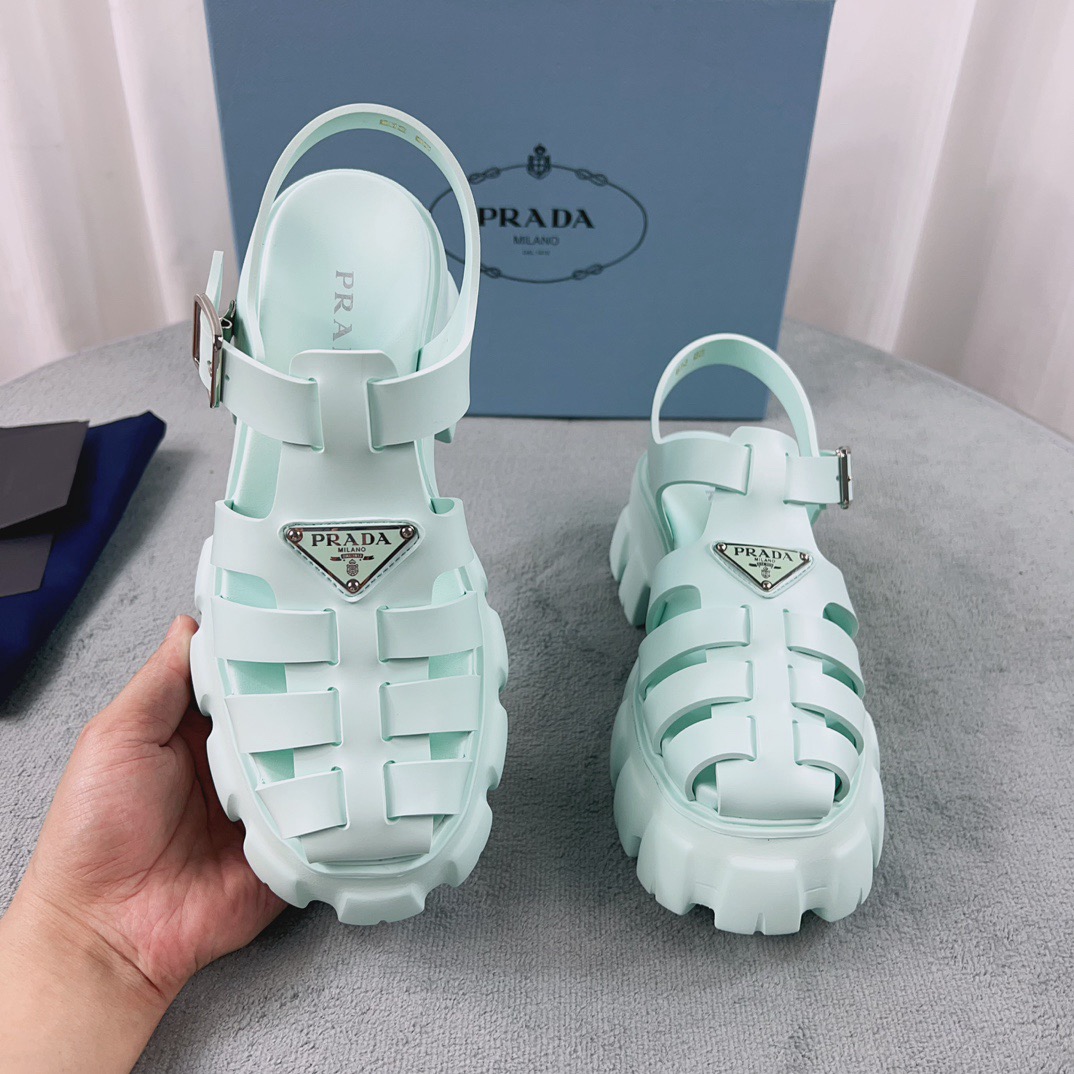 Women Top Quality P*rada shoes