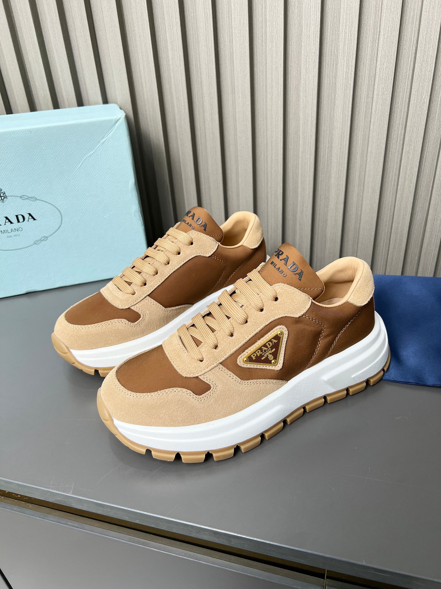 Women Men Top Quality P*rada shoes