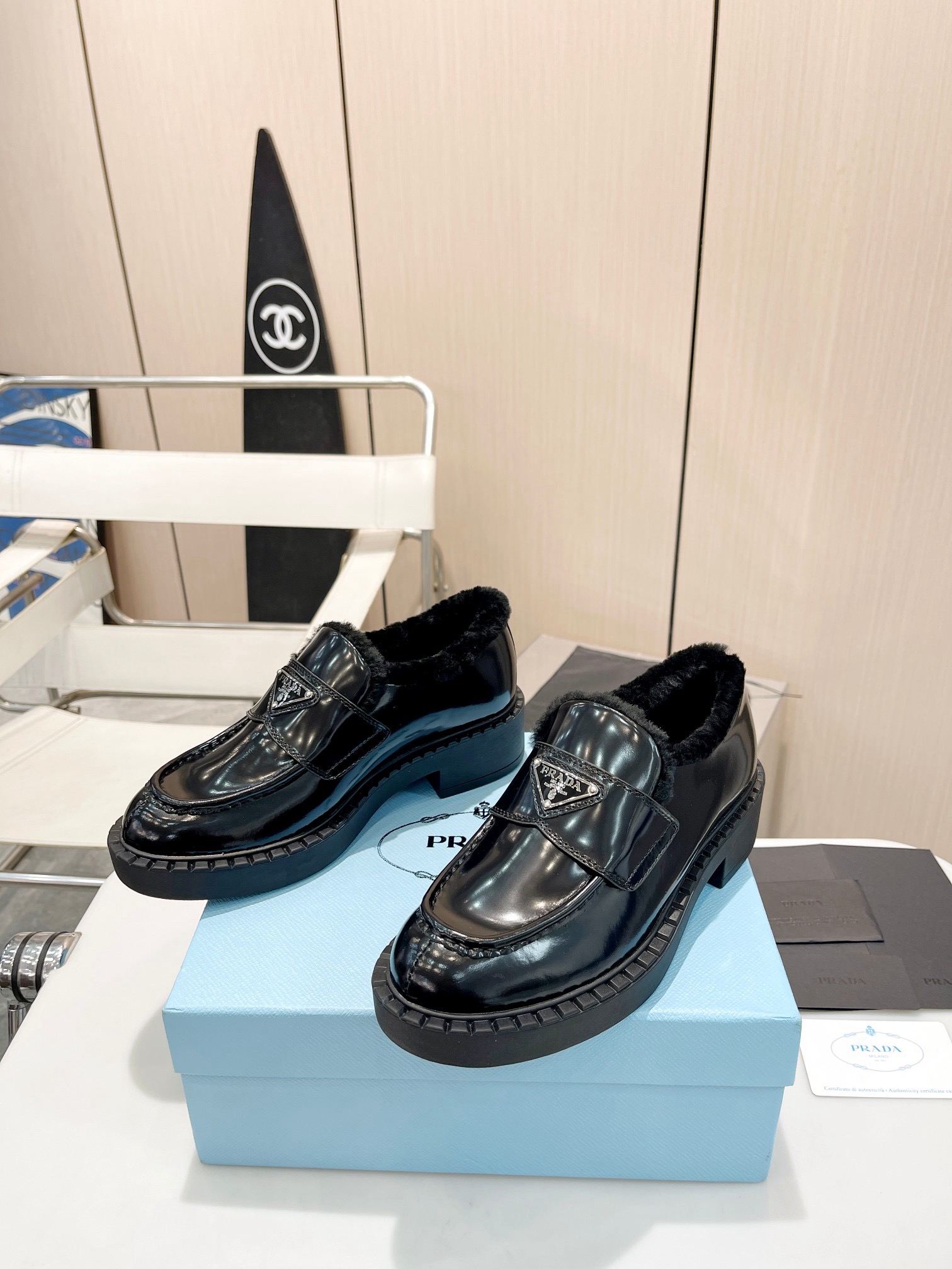 Women Men Top Quality P*rada shoes