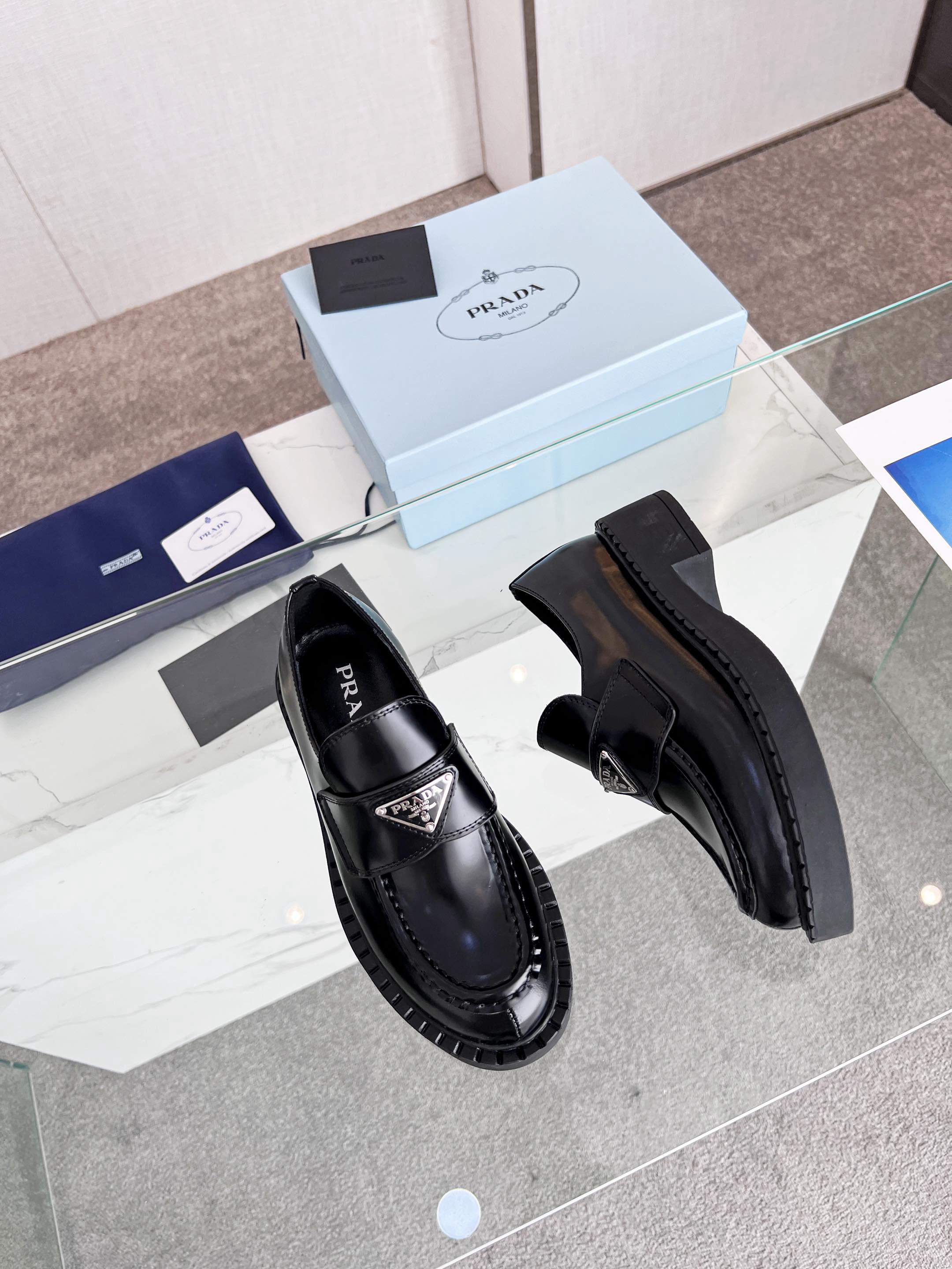 Women Men Top Quality P*rada shoes