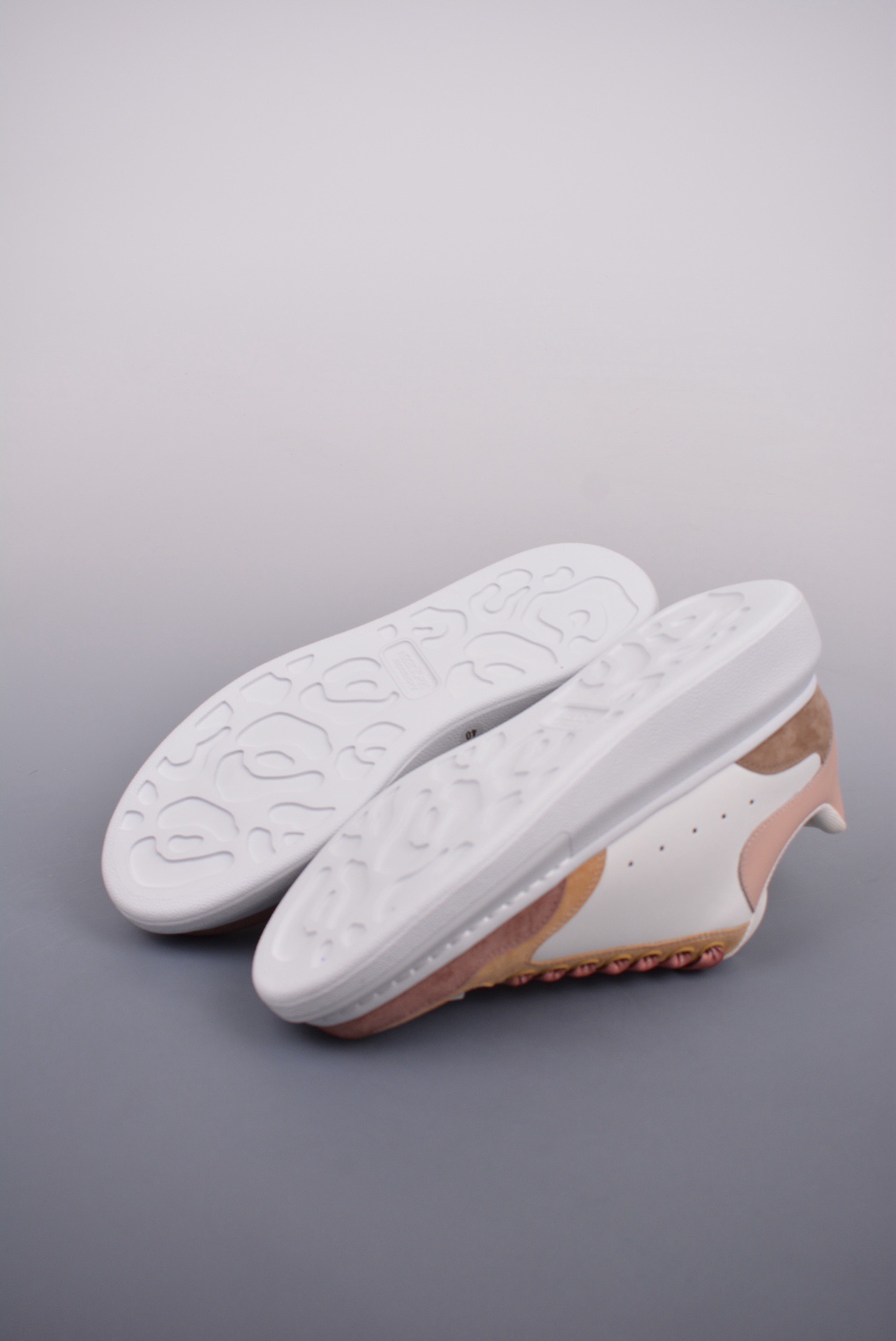 Men Women size 35-45 A*lexander M*cqueen Sneaker Top Quality 1:1